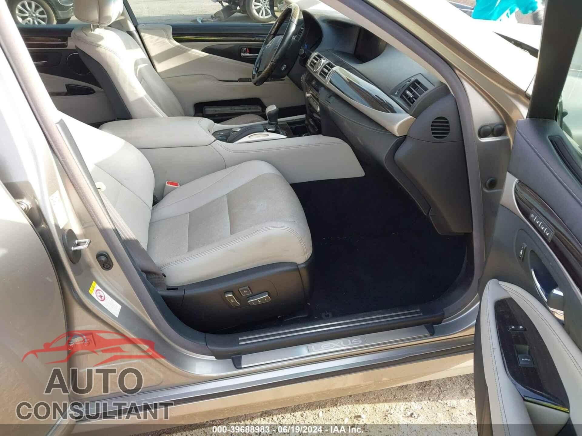 LEXUS LS 460 2017 - JTHBL5EF7H5146497