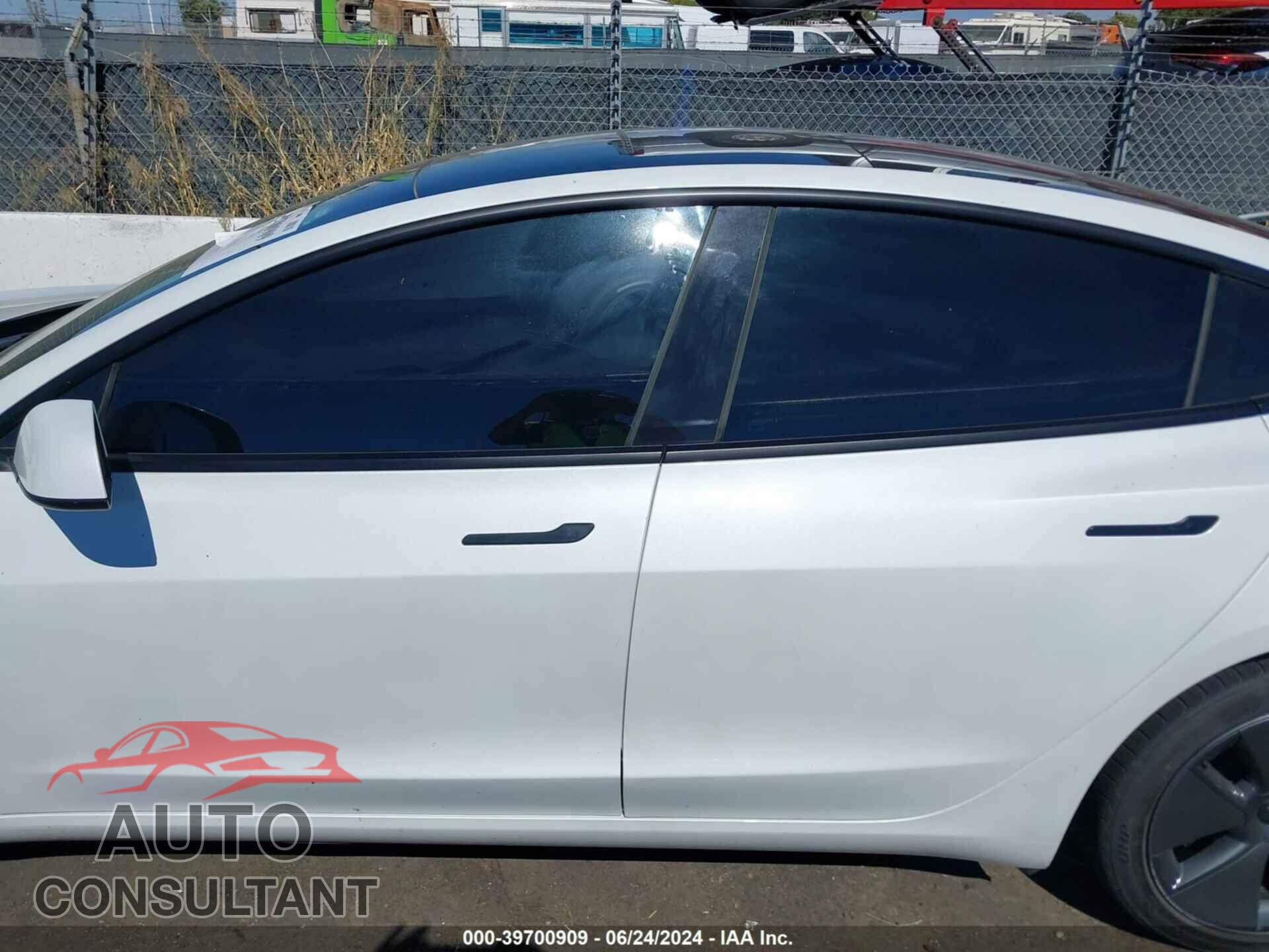 TESLA MODEL 3 2021 - 5YJ3E1EA9MF867393