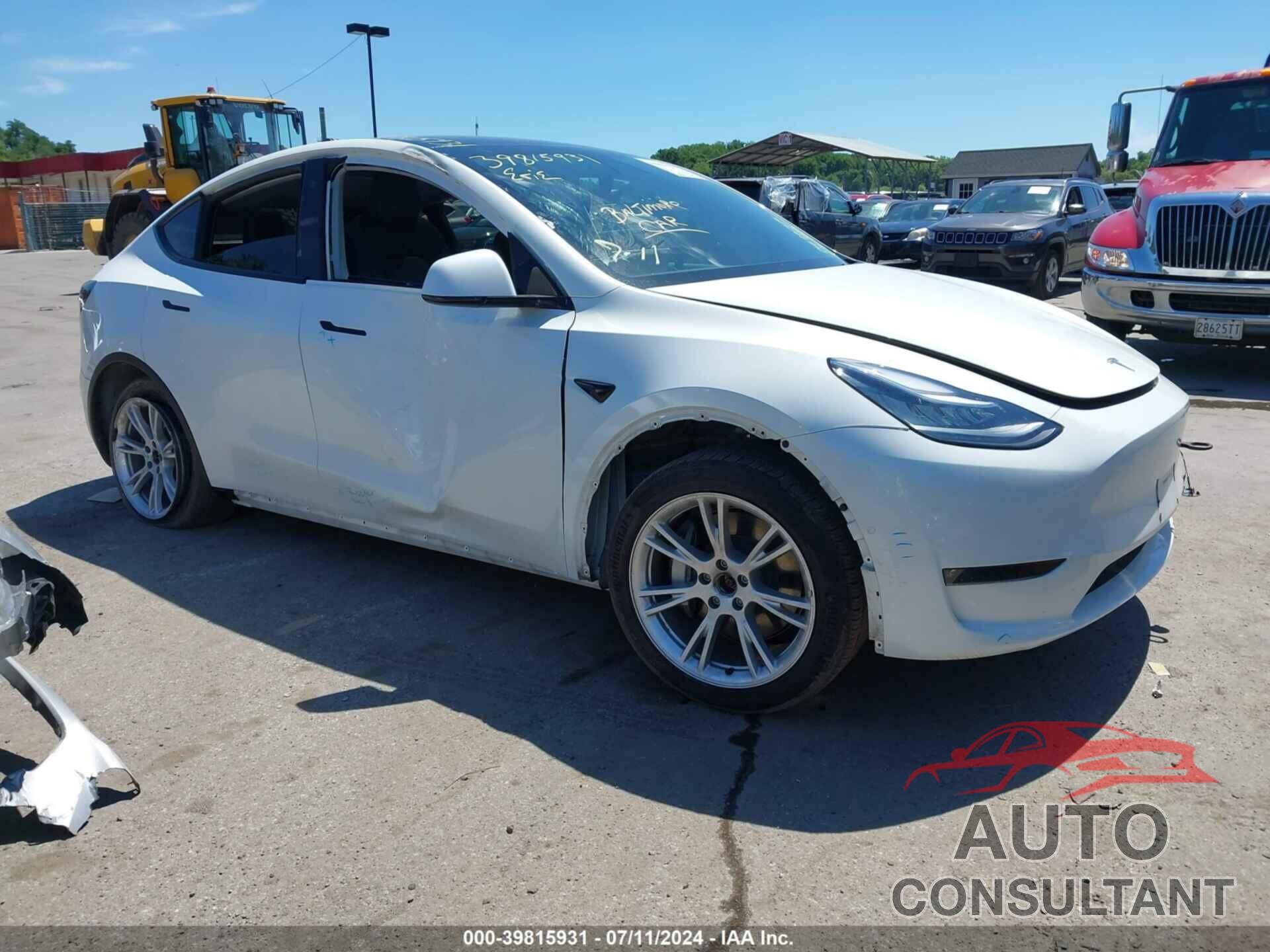 TESLA MODEL Y 2020 - 5YJYGDEE7LF009603