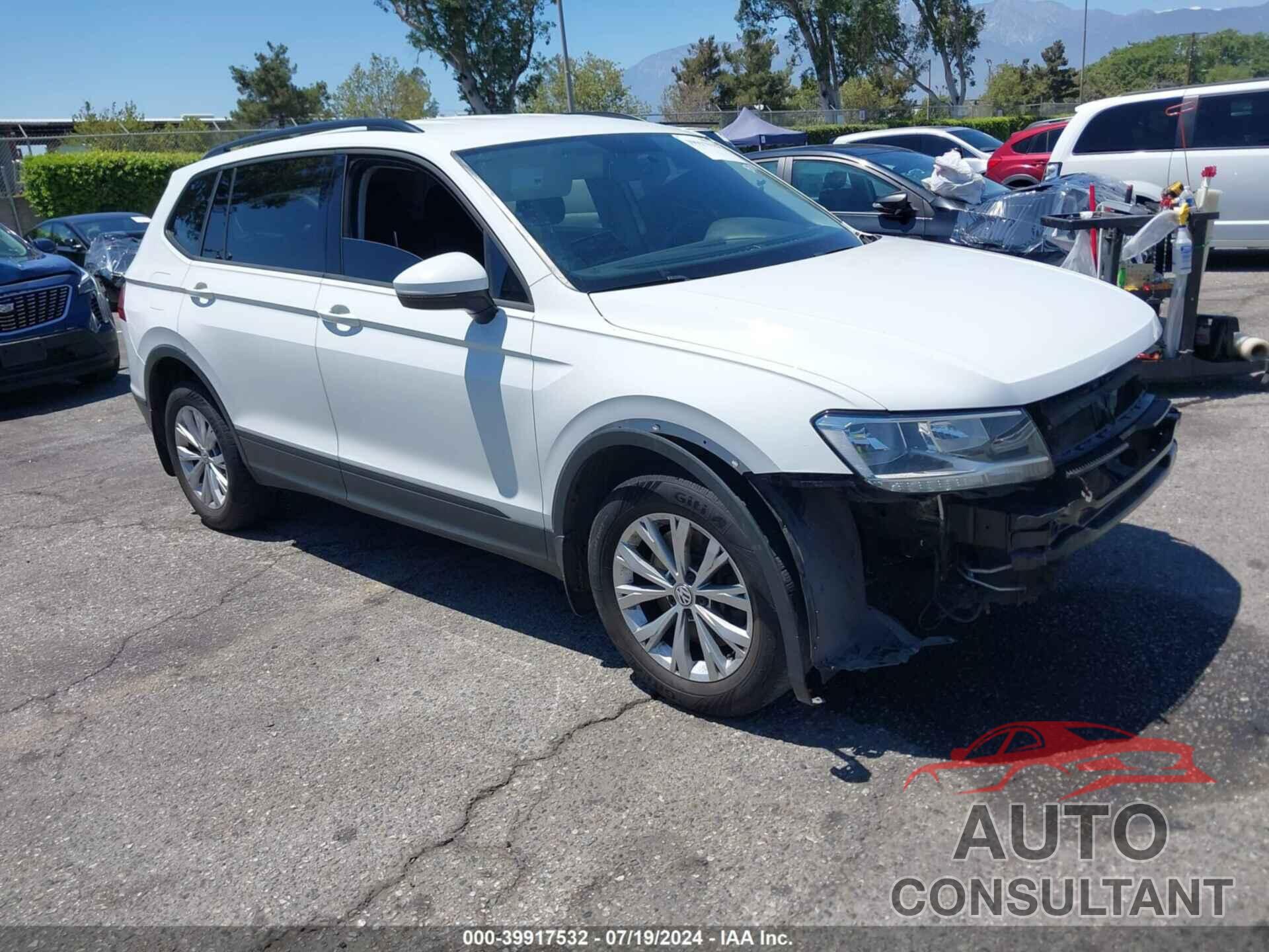 VOLKSWAGEN TIGUAN 2018 - 3VV1B7AX0JM109612