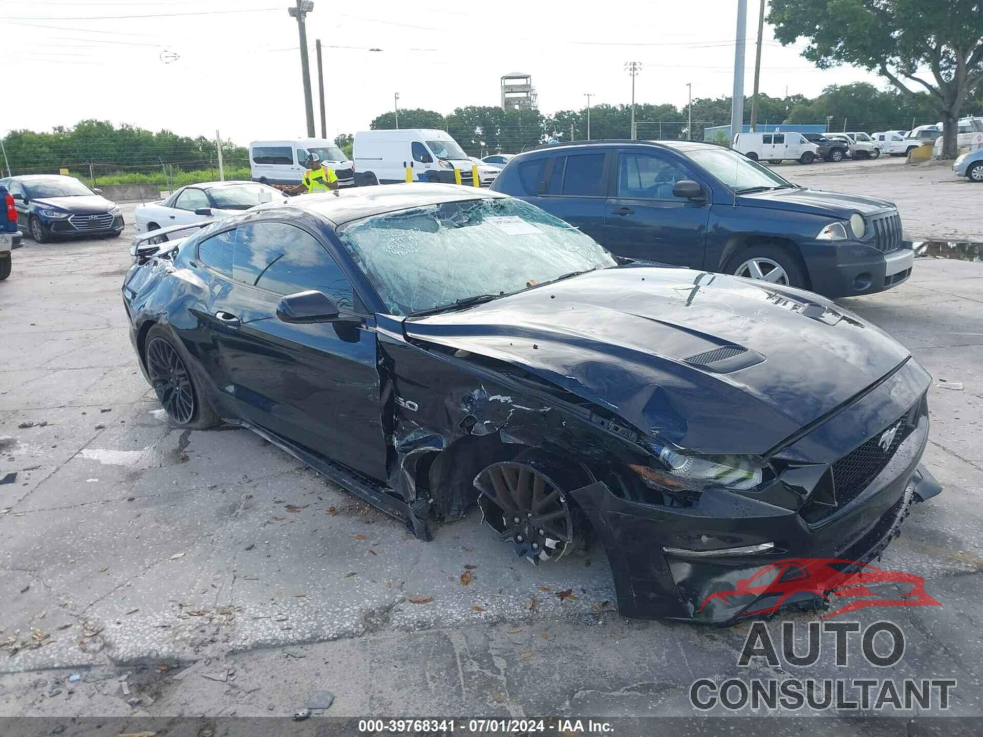 FORD MUSTANG 2018 - 1FA6P8CF4J5102013