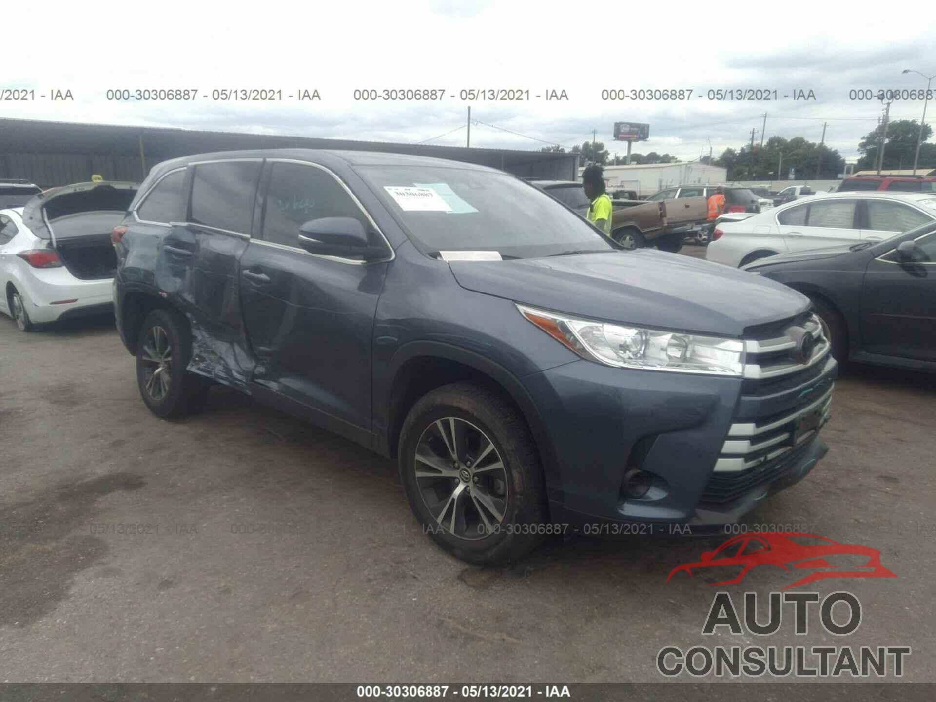 TOYOTA HIGHLANDER 2019 - 5TDZARFH0KS042898