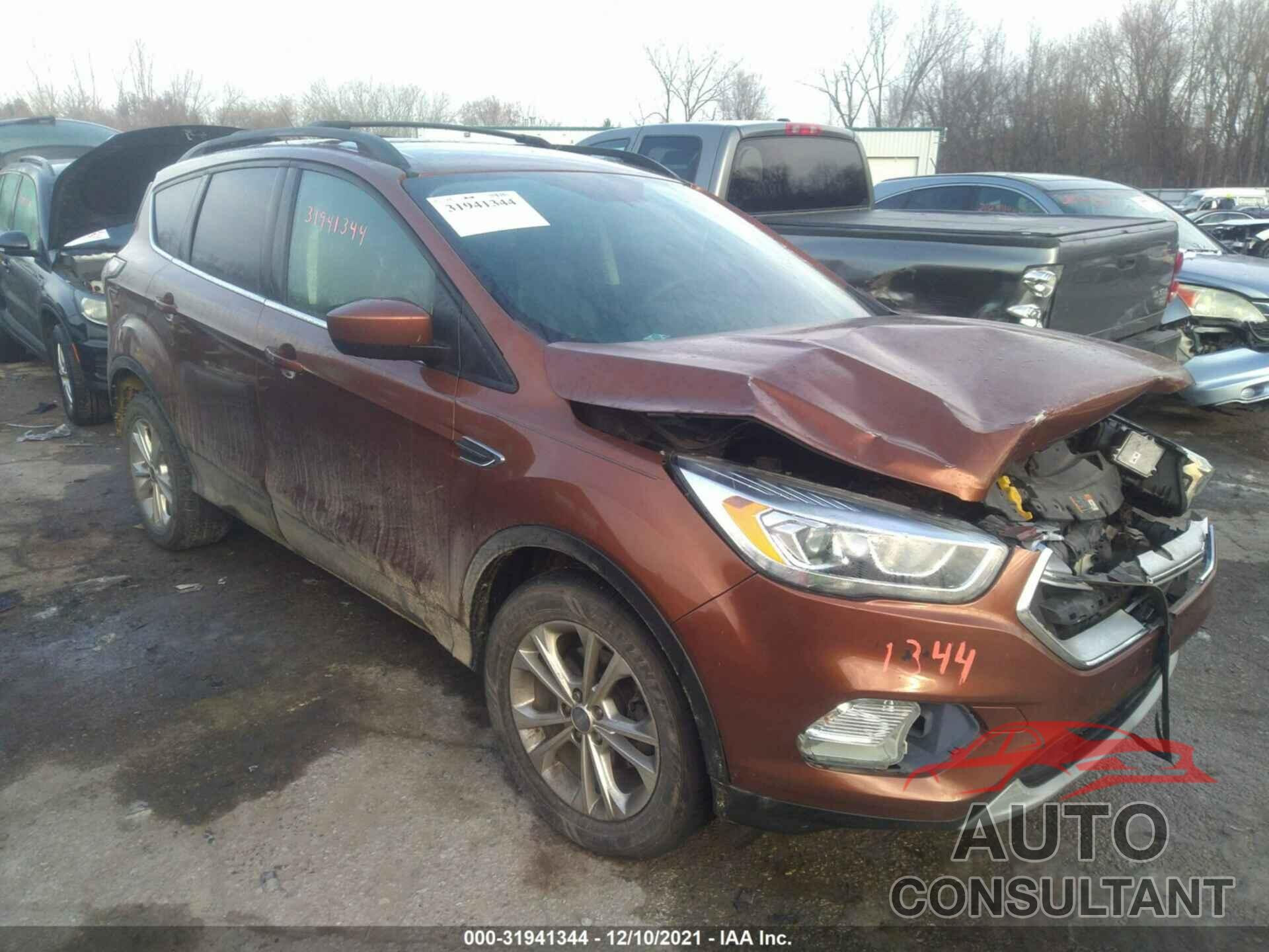 FORD ESCAPE 2017 - 1FMCU0GD1HUA09915