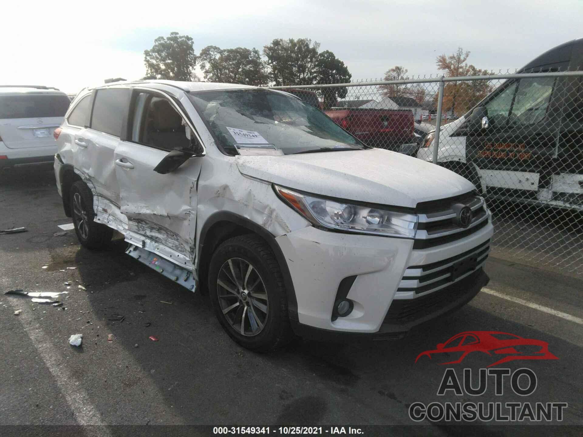 TOYOTA HIGHLANDER 2018 - 5TDJZRFH8JS833684