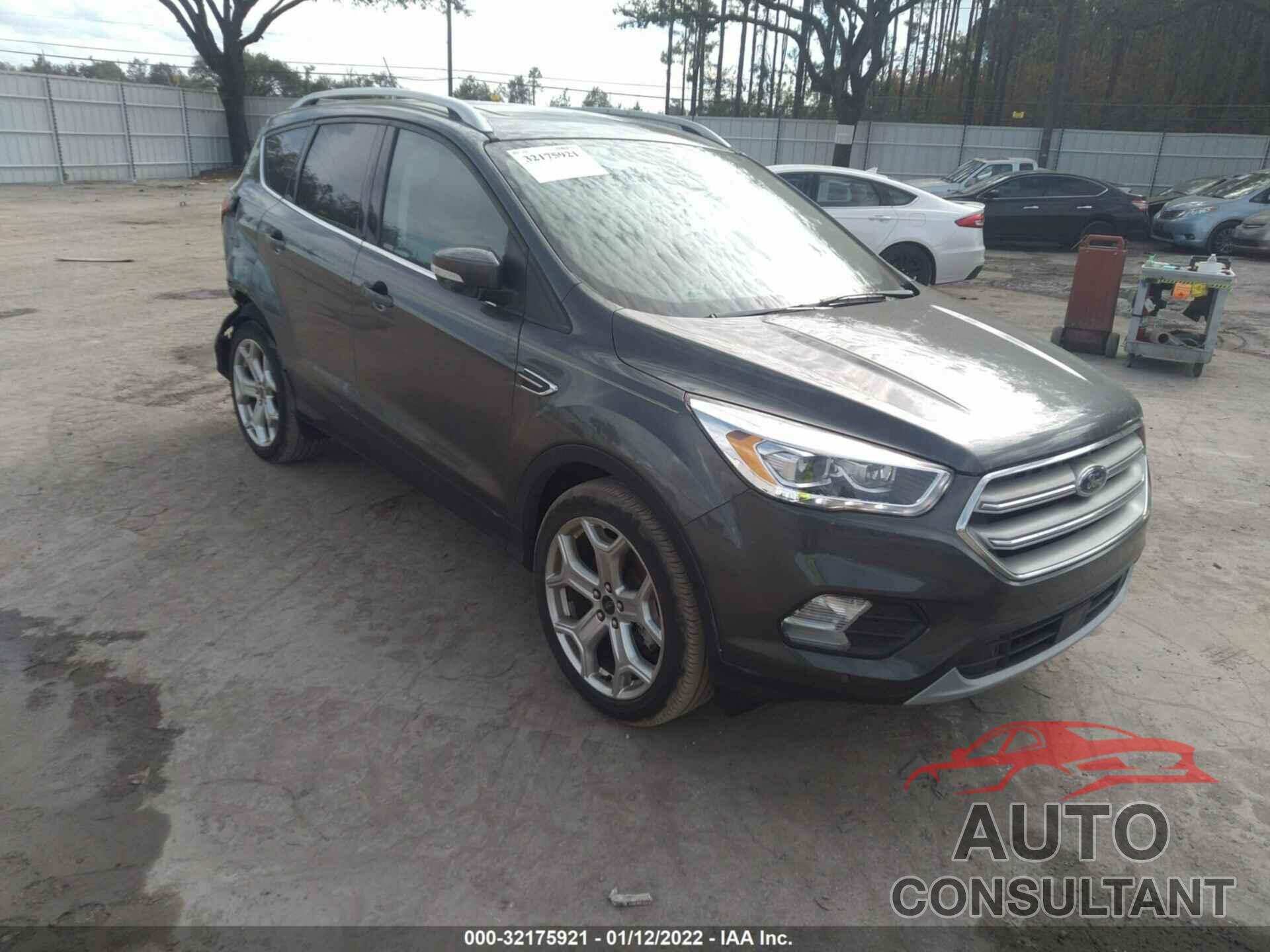 FORD ESCAPE 2019 - 1FMCU0J98KUA30336