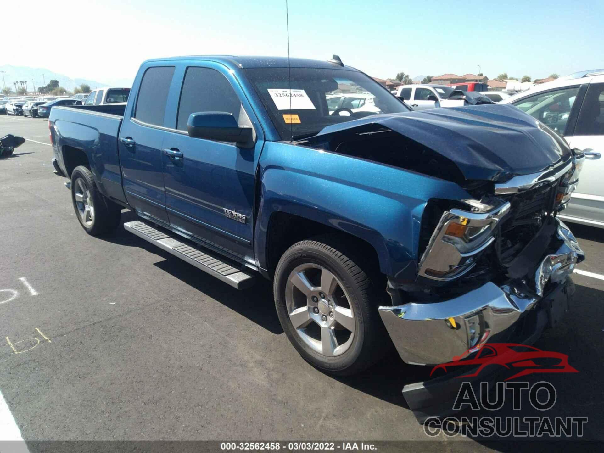 CHEVROLET SILVERADO 1500 2017 - 1GCRCREC3HZ215370