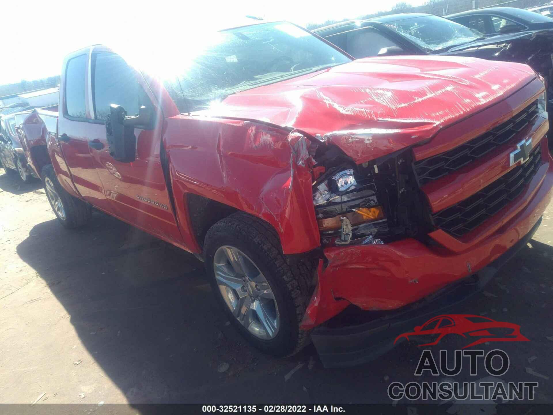 CHEVROLET SILVERADO 1500 2018 - 1GCRCPEH3JZ170954