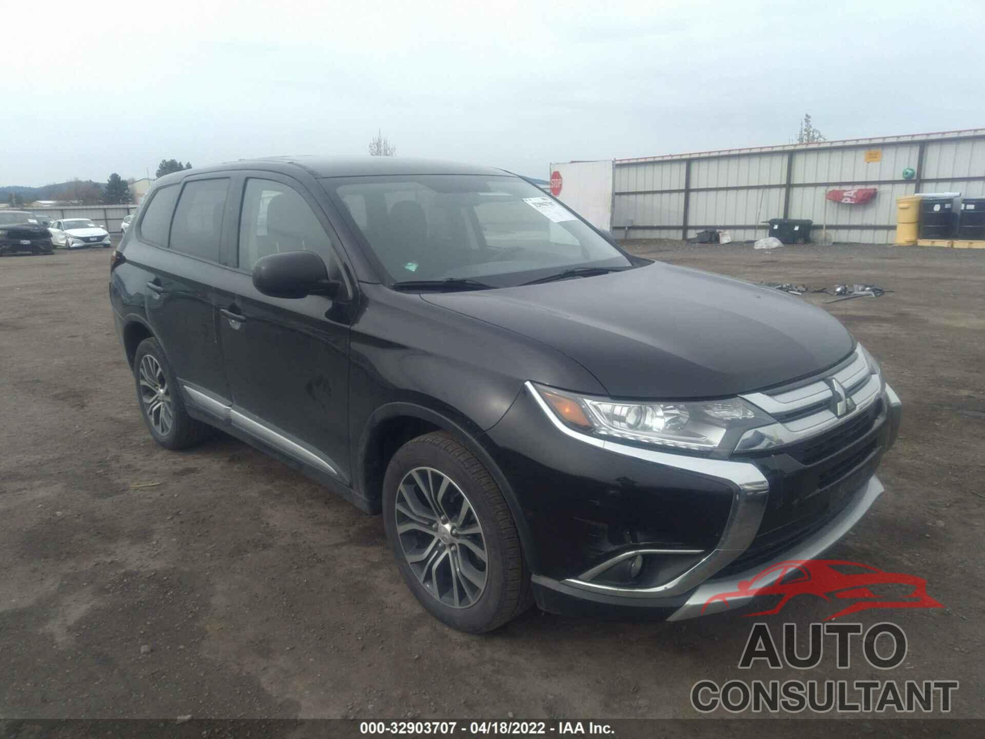 MITSUBISHI OUTLANDER 2018 - JA4AZ2A37JZ005802