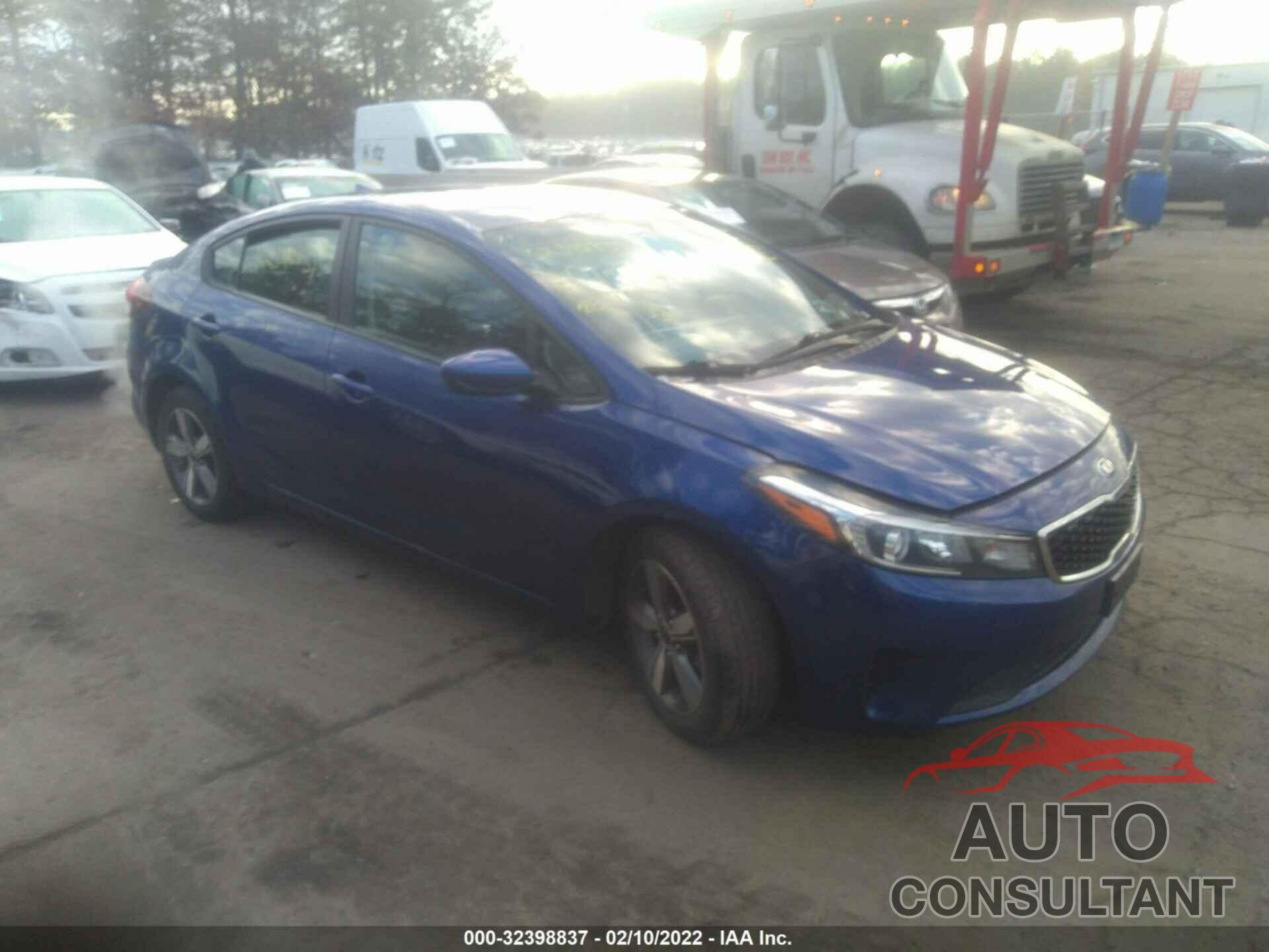 KIA FORTE 2018 - 3KPFL4A74JE196490