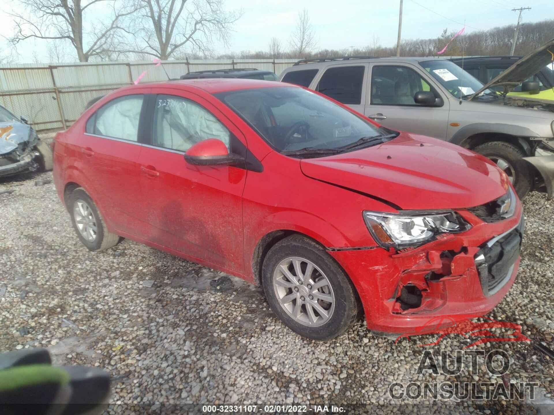 CHEVROLET SONIC 2018 - 1G1JD5SB9J4127062