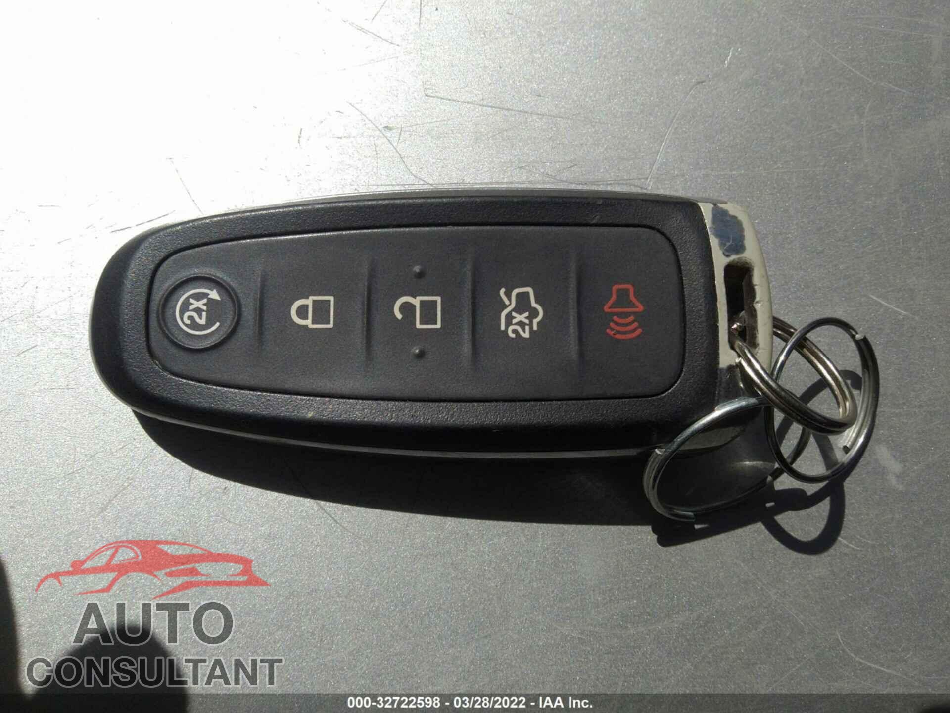 FORD TAURUS 2017 - 1FAHP2E8XHG127596
