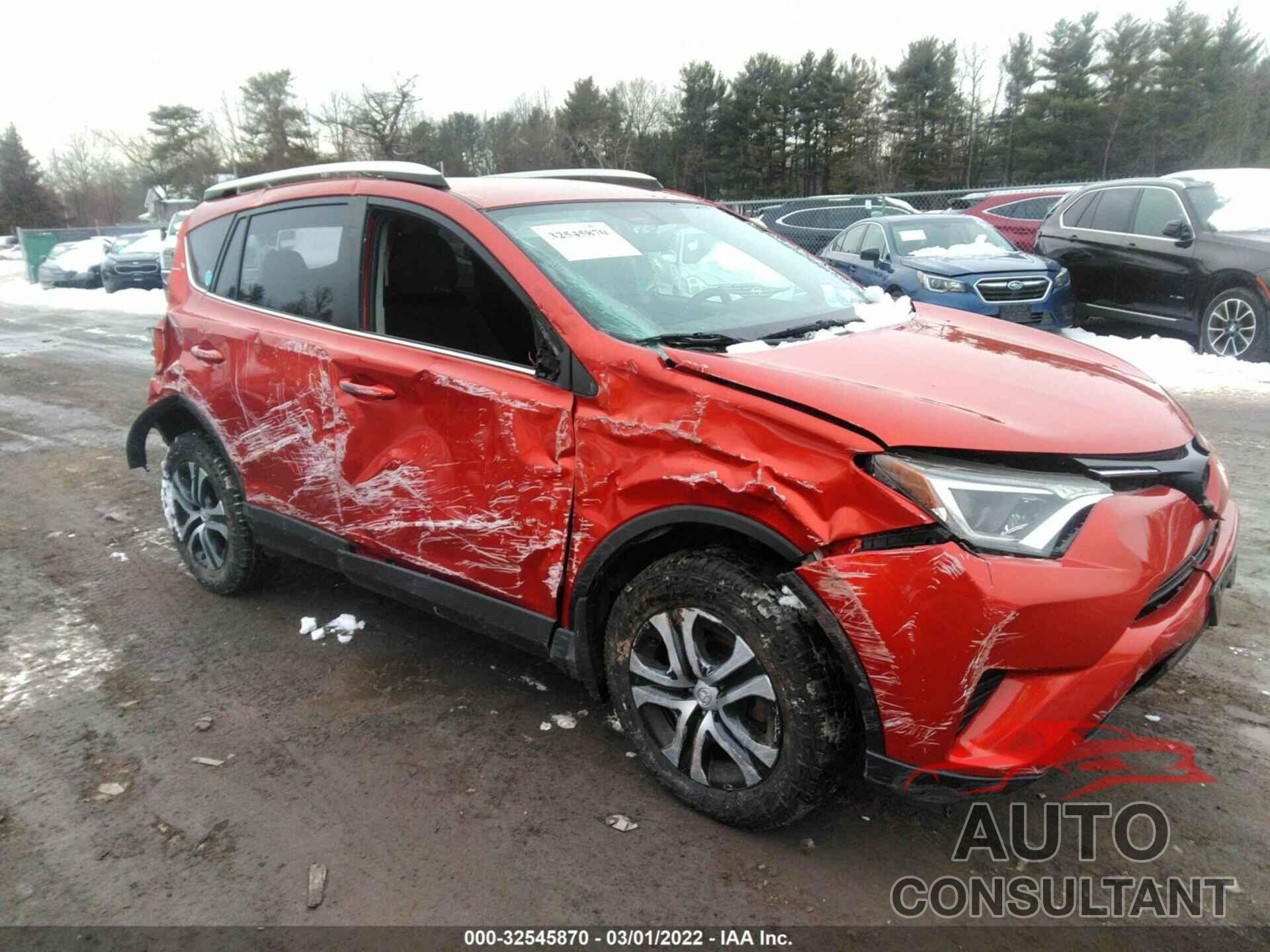 TOYOTA RAV4 2016 - JTMBFREV3GJ086747