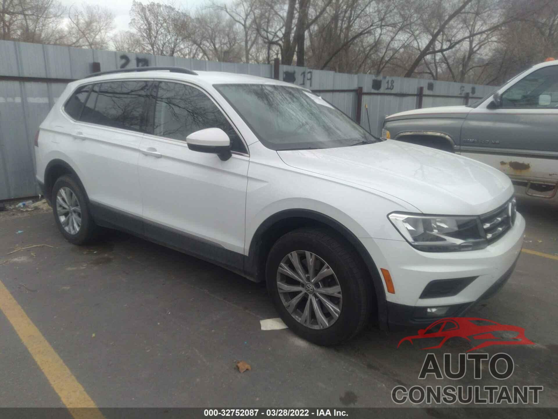 VOLKSWAGEN TIGUAN 2018 - 3VV2B7AX7JM006711