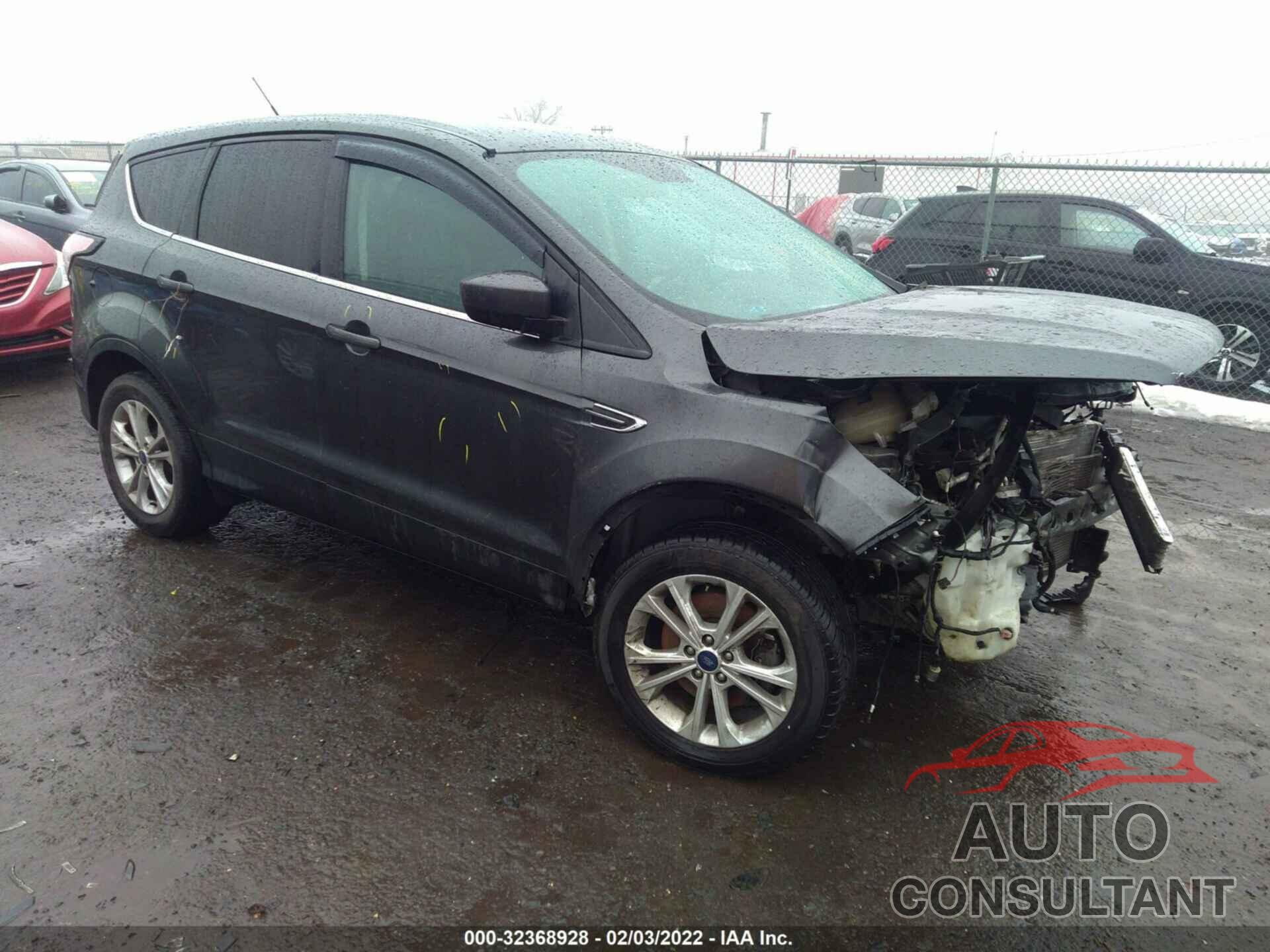 FORD ESCAPE 2017 - 1FMCU0G96HUE56736