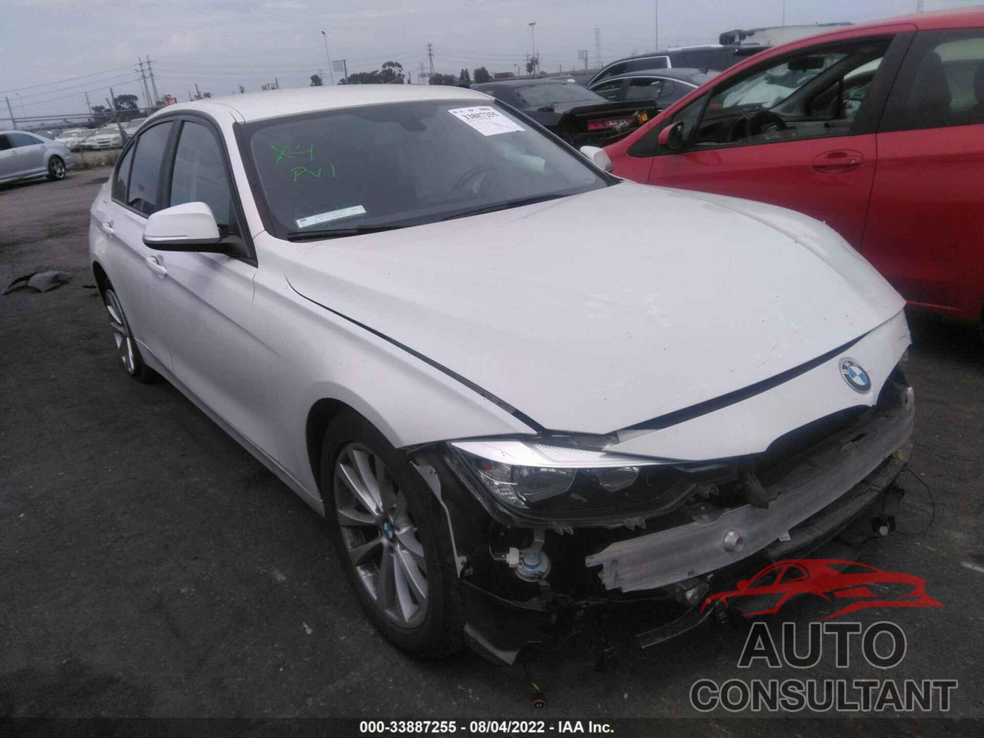 BMW 3 SERIES 2017 - WBA8E1G38HNU18313
