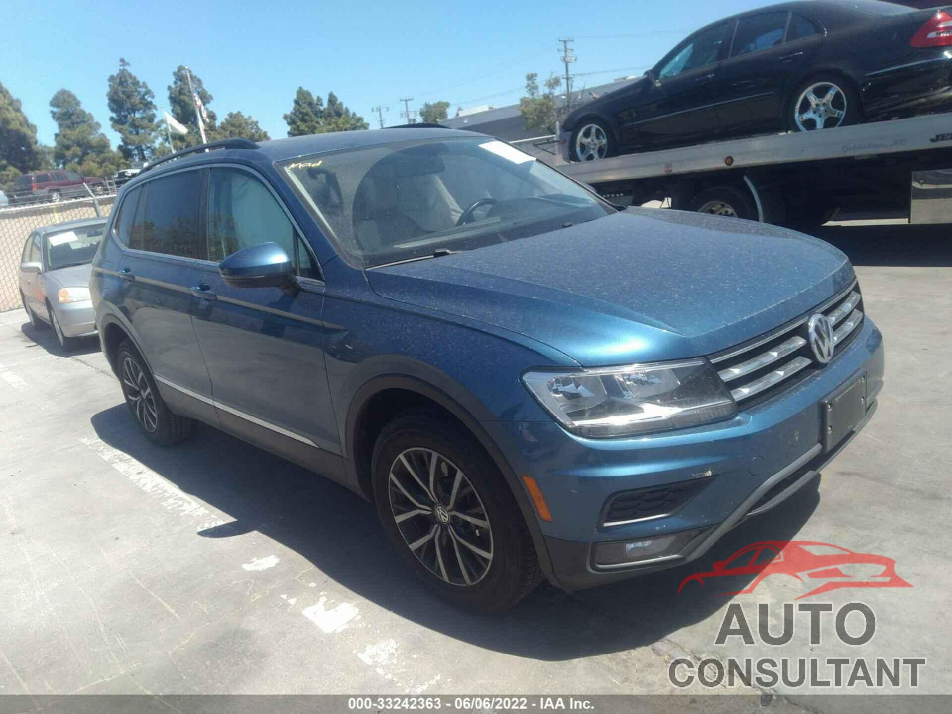 VOLKSWAGEN TIGUAN 2018 - 3VV3B7AX9JM006116