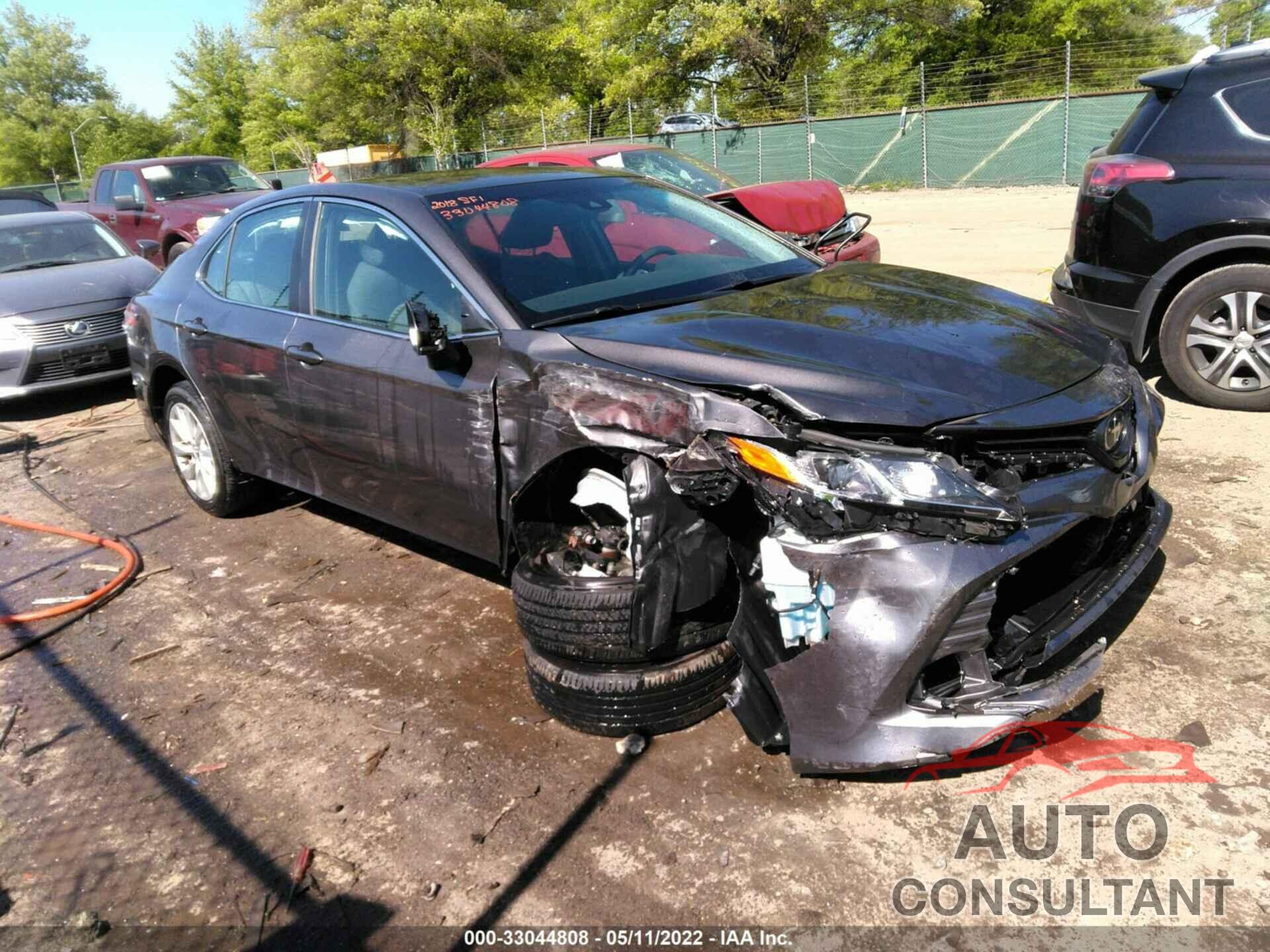 TOYOTA CAMRY 2018 - 4T1B11HK3JU036630