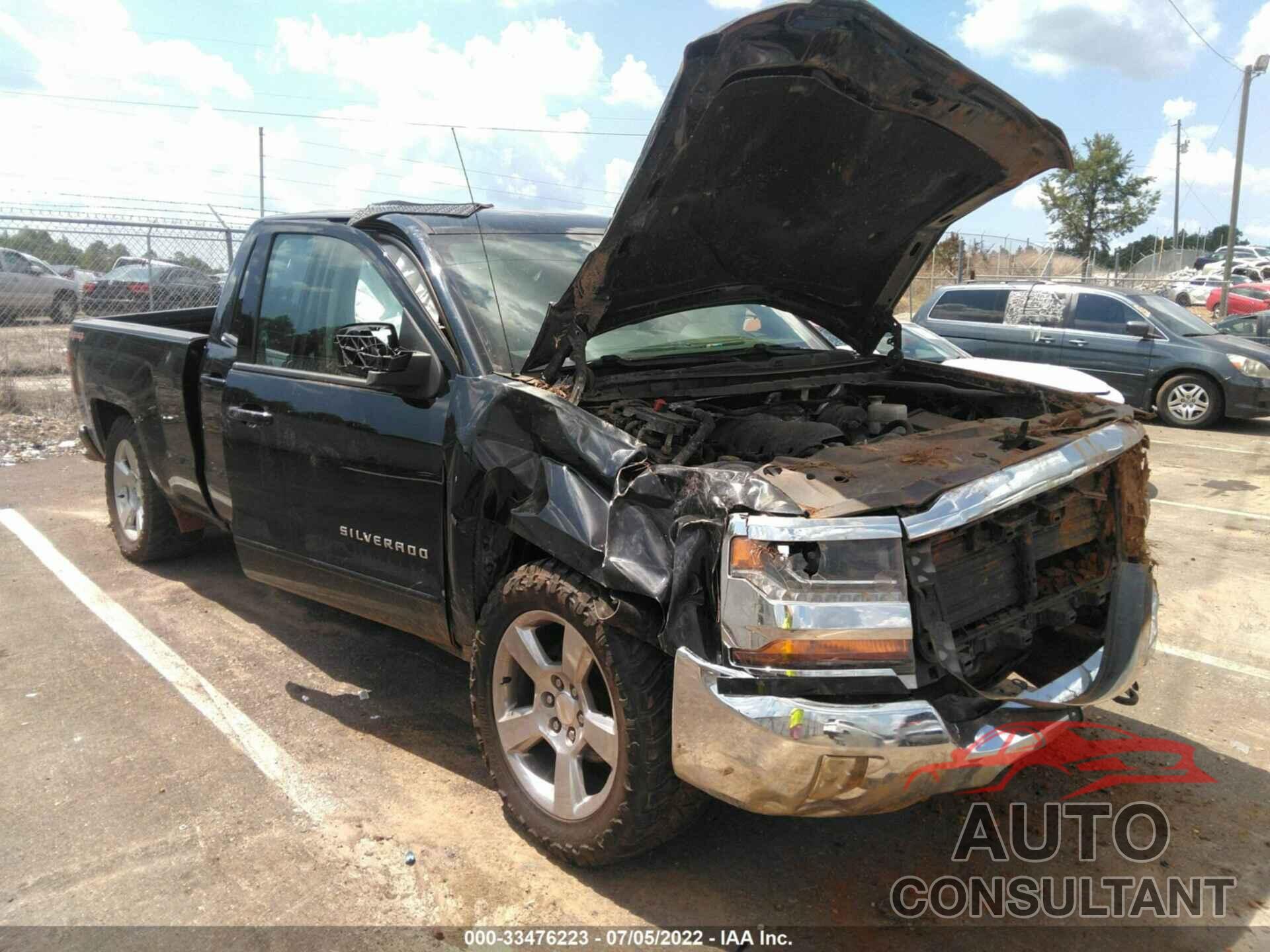 CHEVROLET SILVERADO 1500 2017 - 1GCVKREC4HZ197852