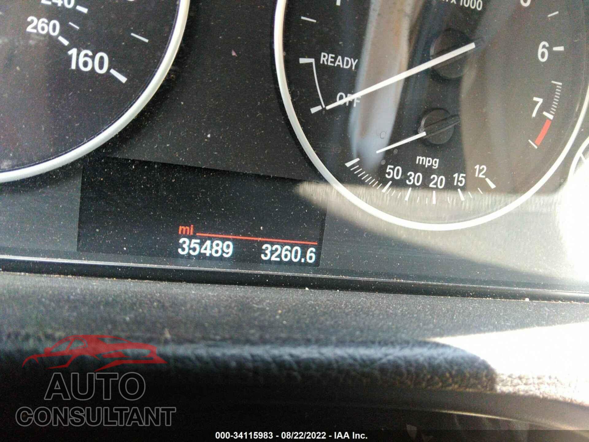 BMW 3 SERIES 2016 - WBA8E1G5XGNU12321