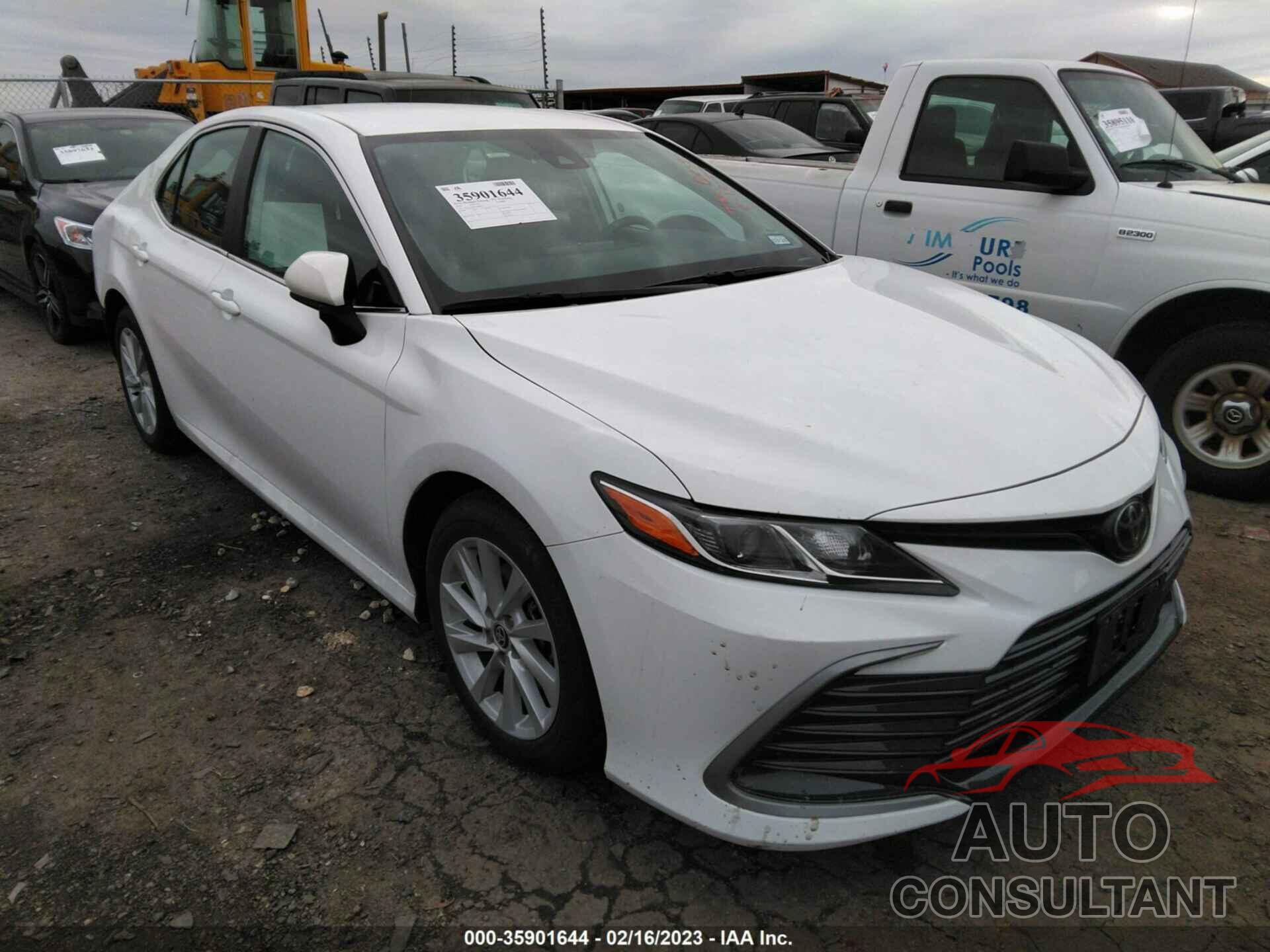 TOYOTA CAMRY 2022 - 4T1C11AK9NU680783
