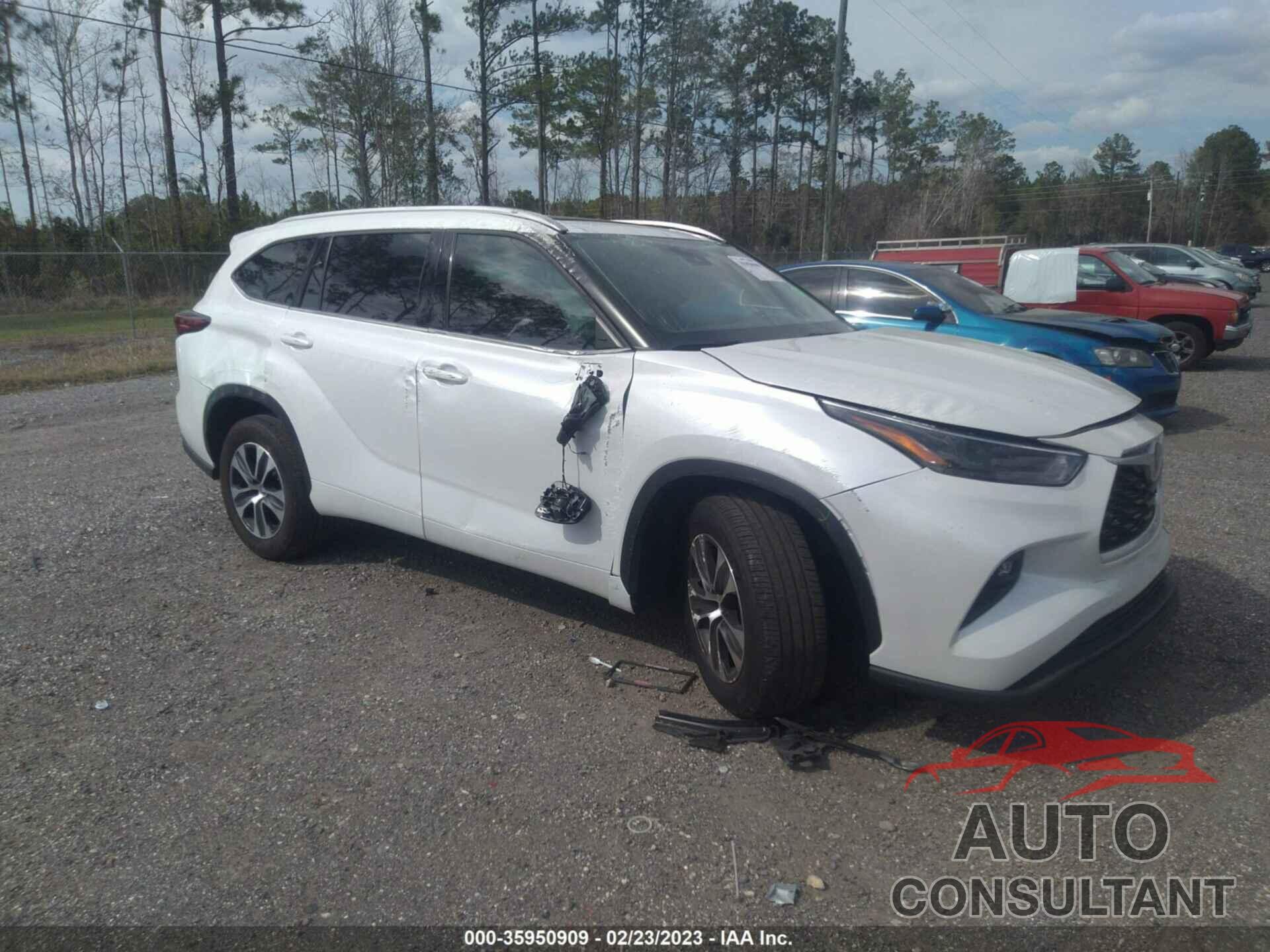 TOYOTA HIGHLANDER 2022 - 5TDHZRAH6NS095234