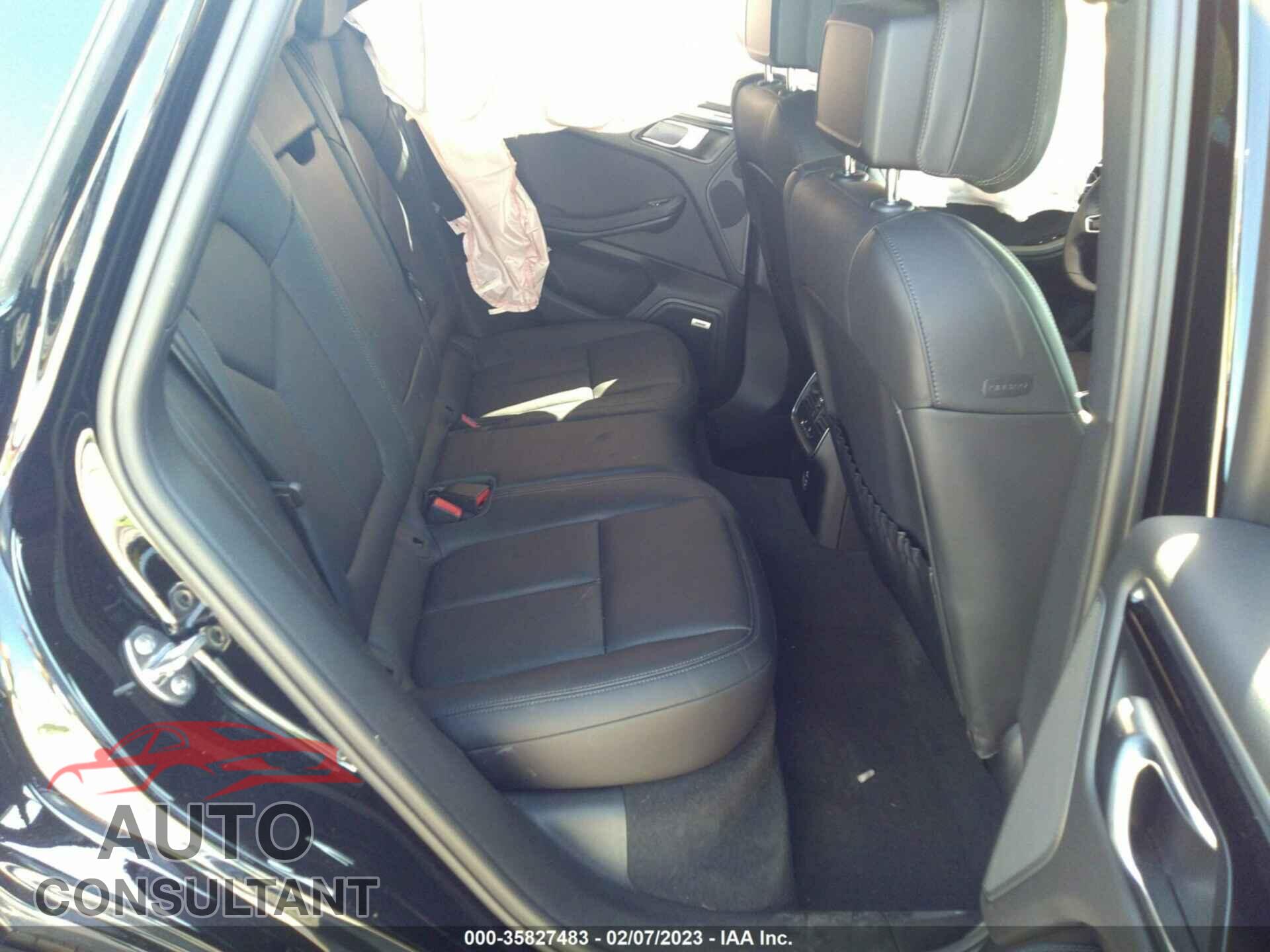 PORSCHE MACAN 2022 - WP1AA2A58NLB09009