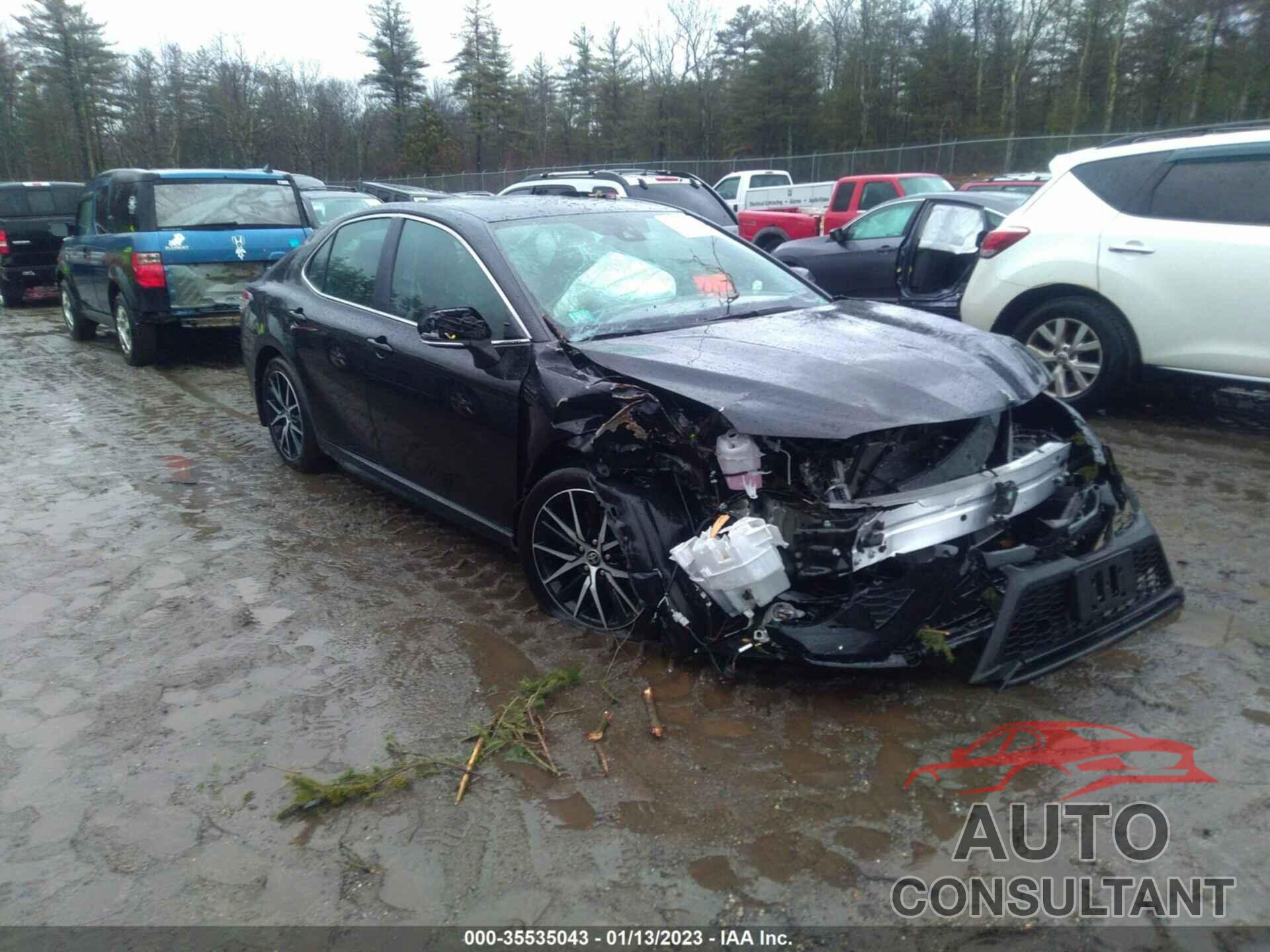TOYOTA CAMRY 2022 - 4T1G11BK4NU070192