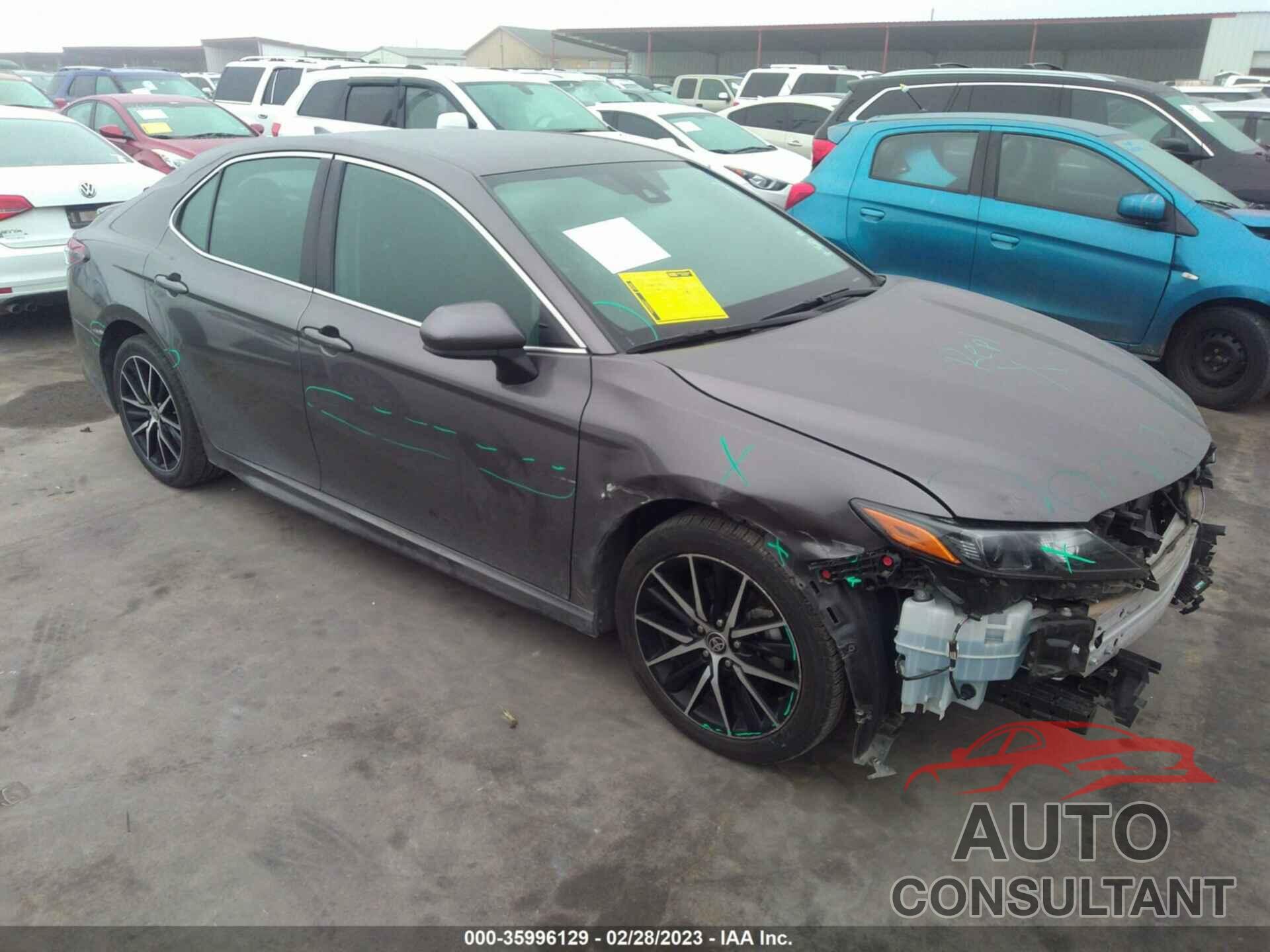 TOYOTA CAMRY 2021 - 4T1G11AK0MU461811