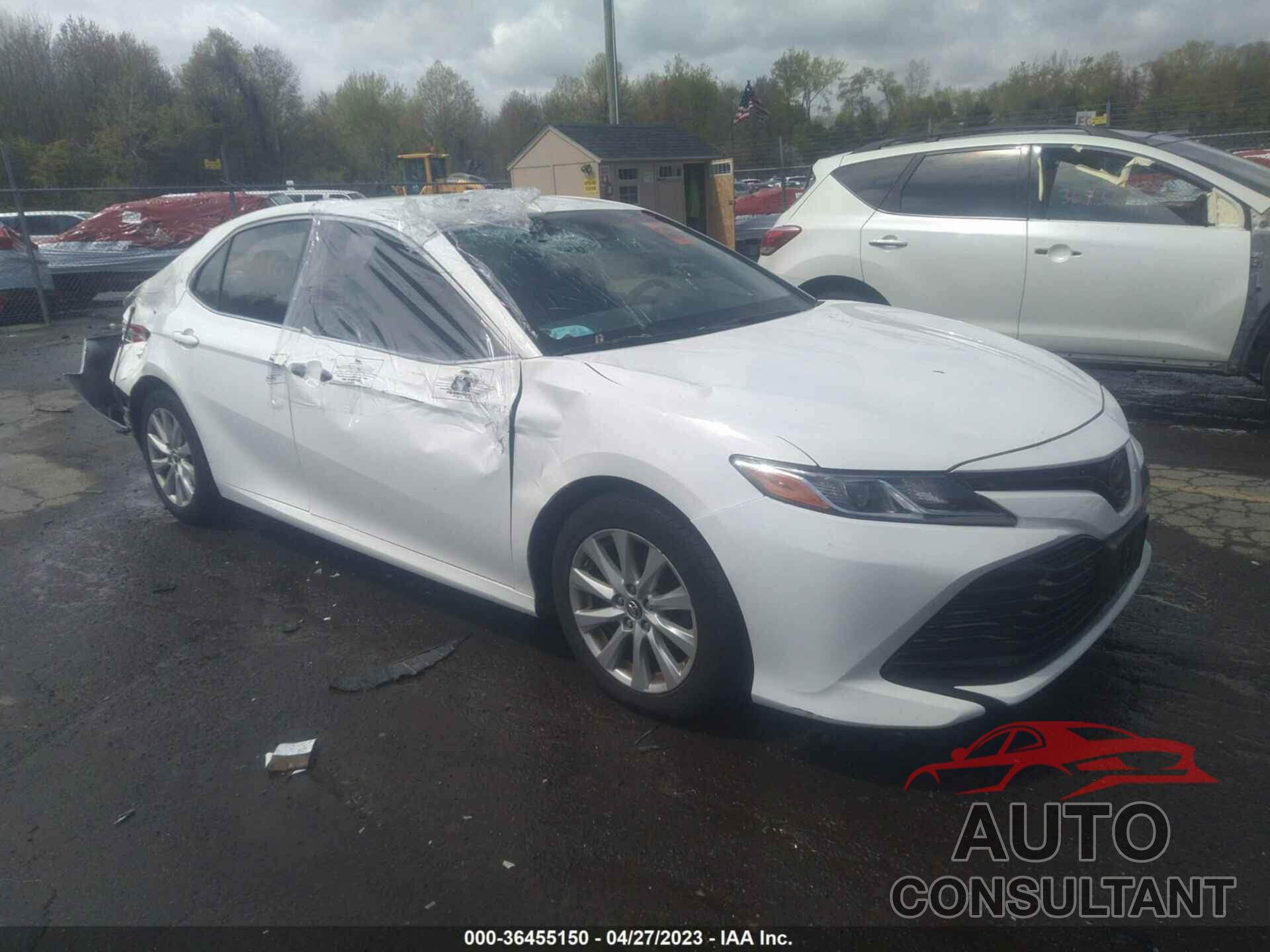 TOYOTA CAMRY 2018 - JTNB11HK1J3010887