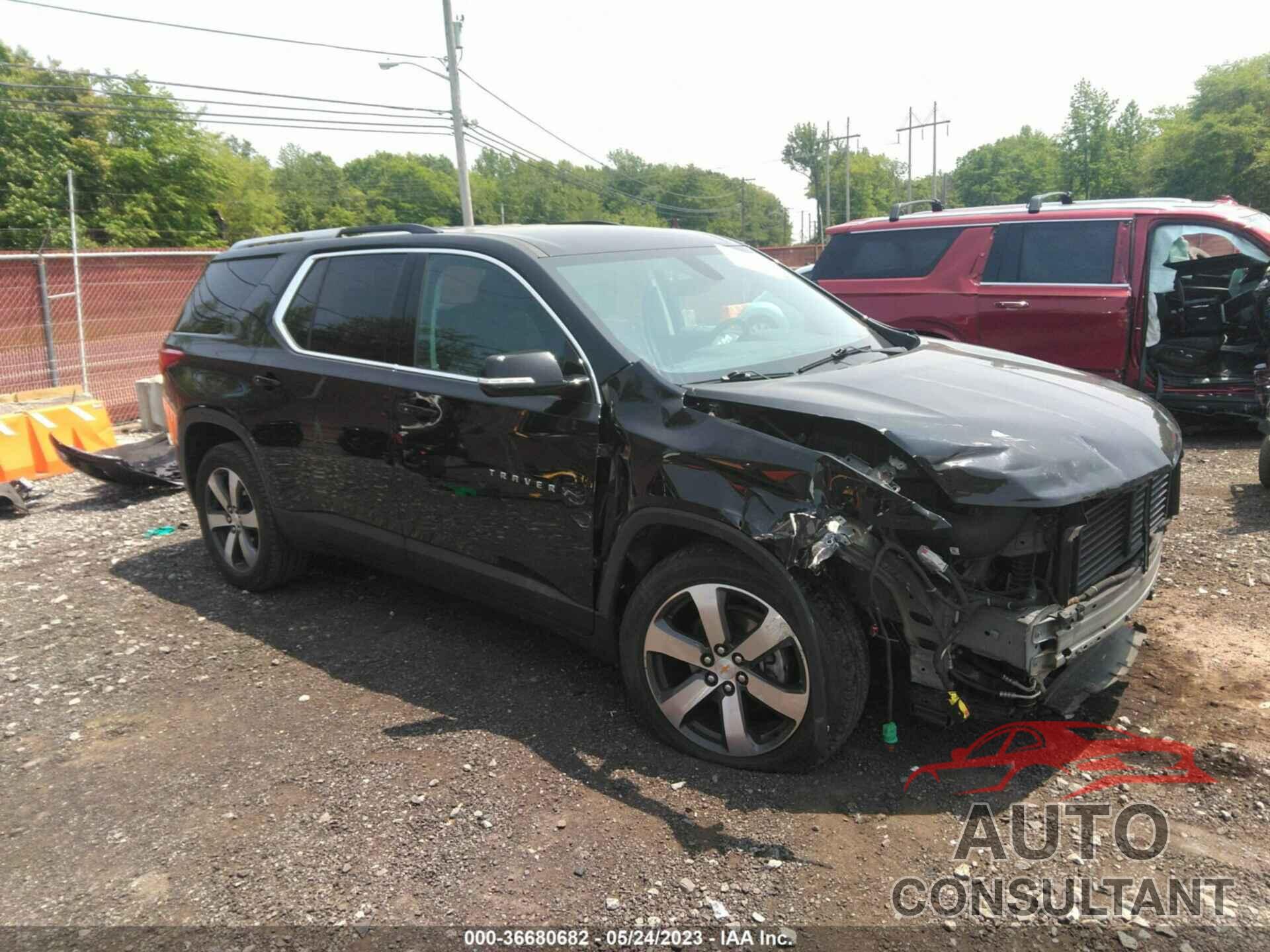 CHEVROLET TRAVERSE 2018 - 1GNEVHKW8JJ136371