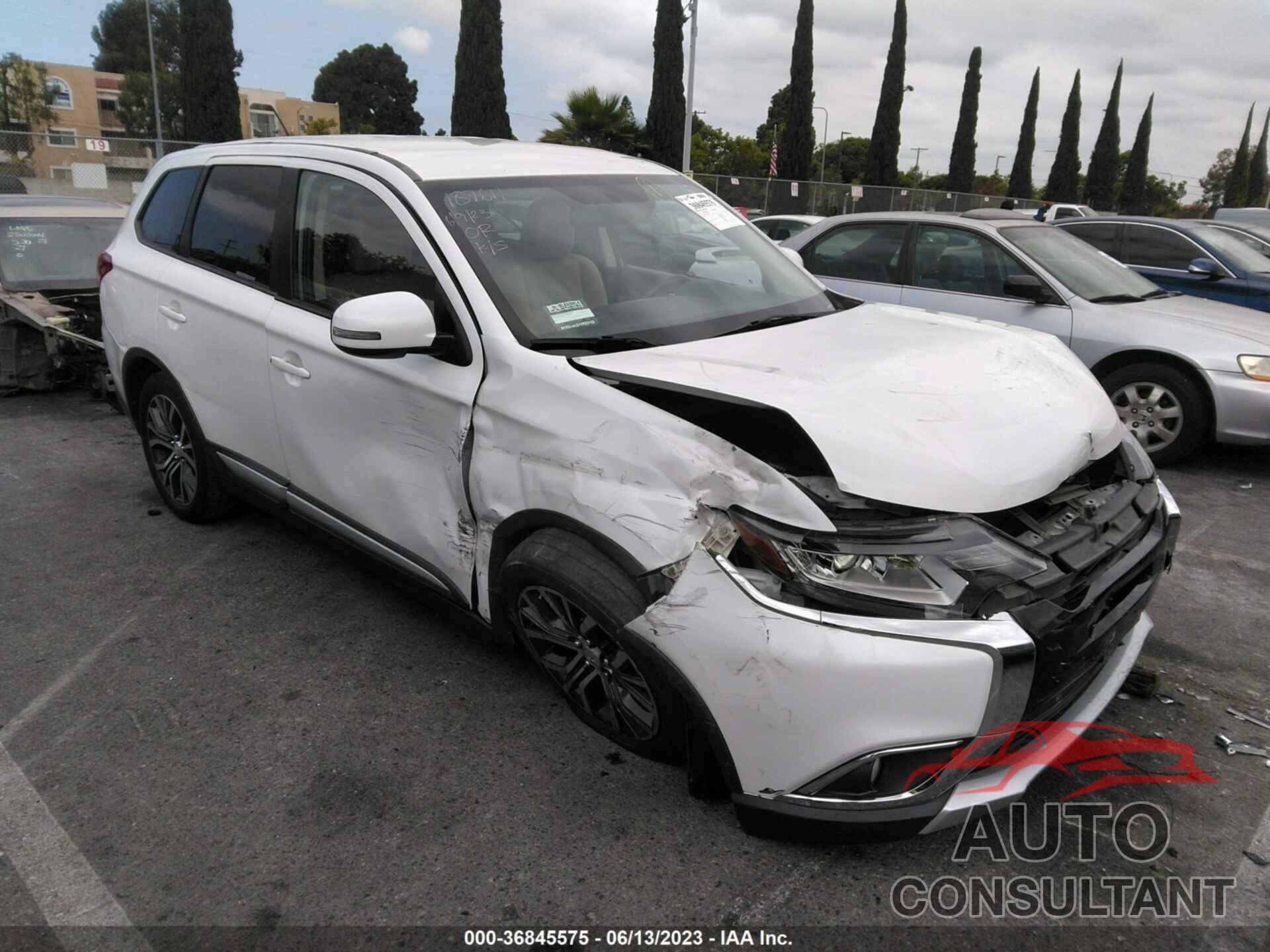 MITSUBISHI OUTLANDER 2016 - JA4AD3A38GZ002968