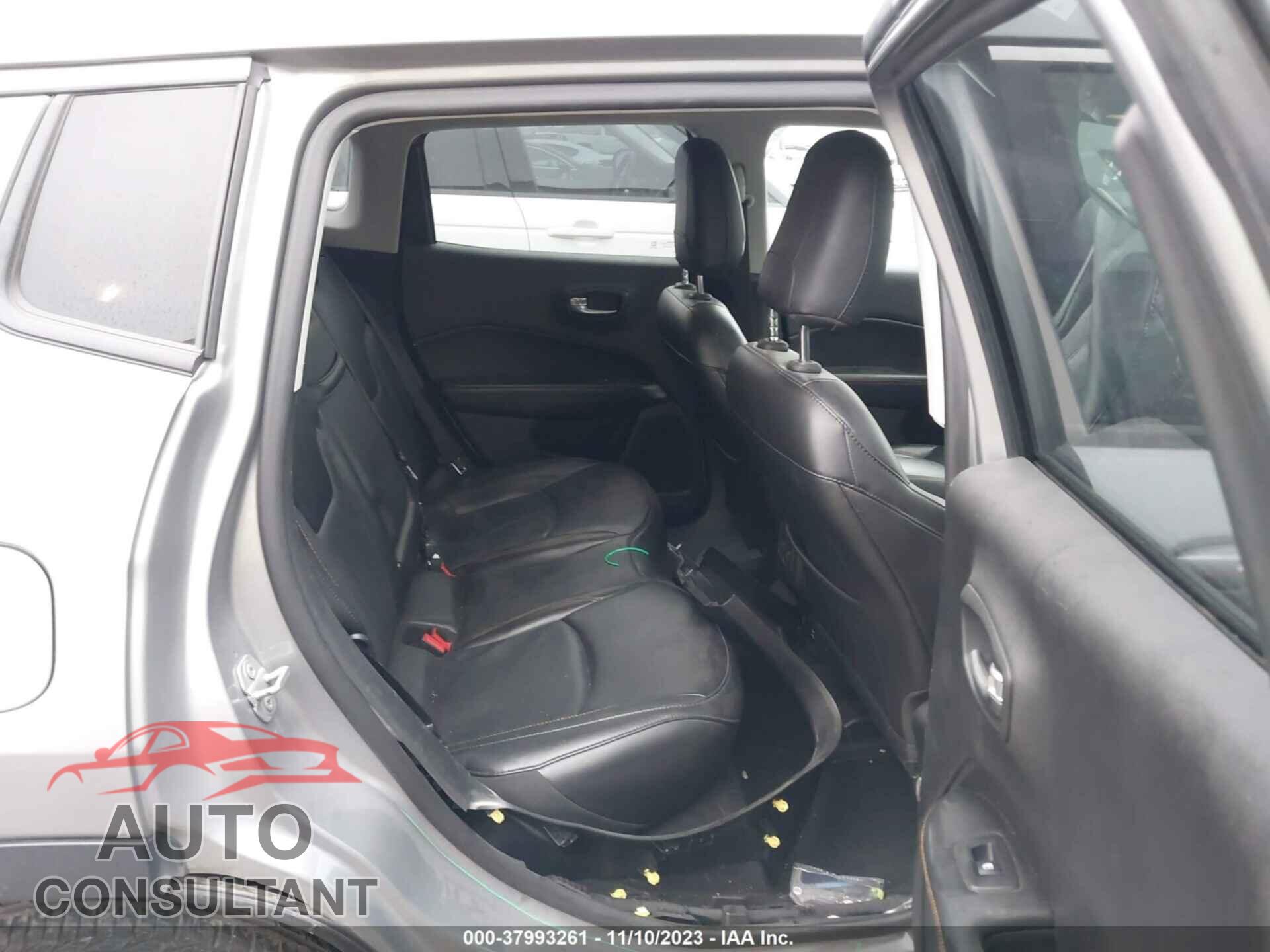 JEEP COMPASS 2019 - 3C4NJCCB6KT802396