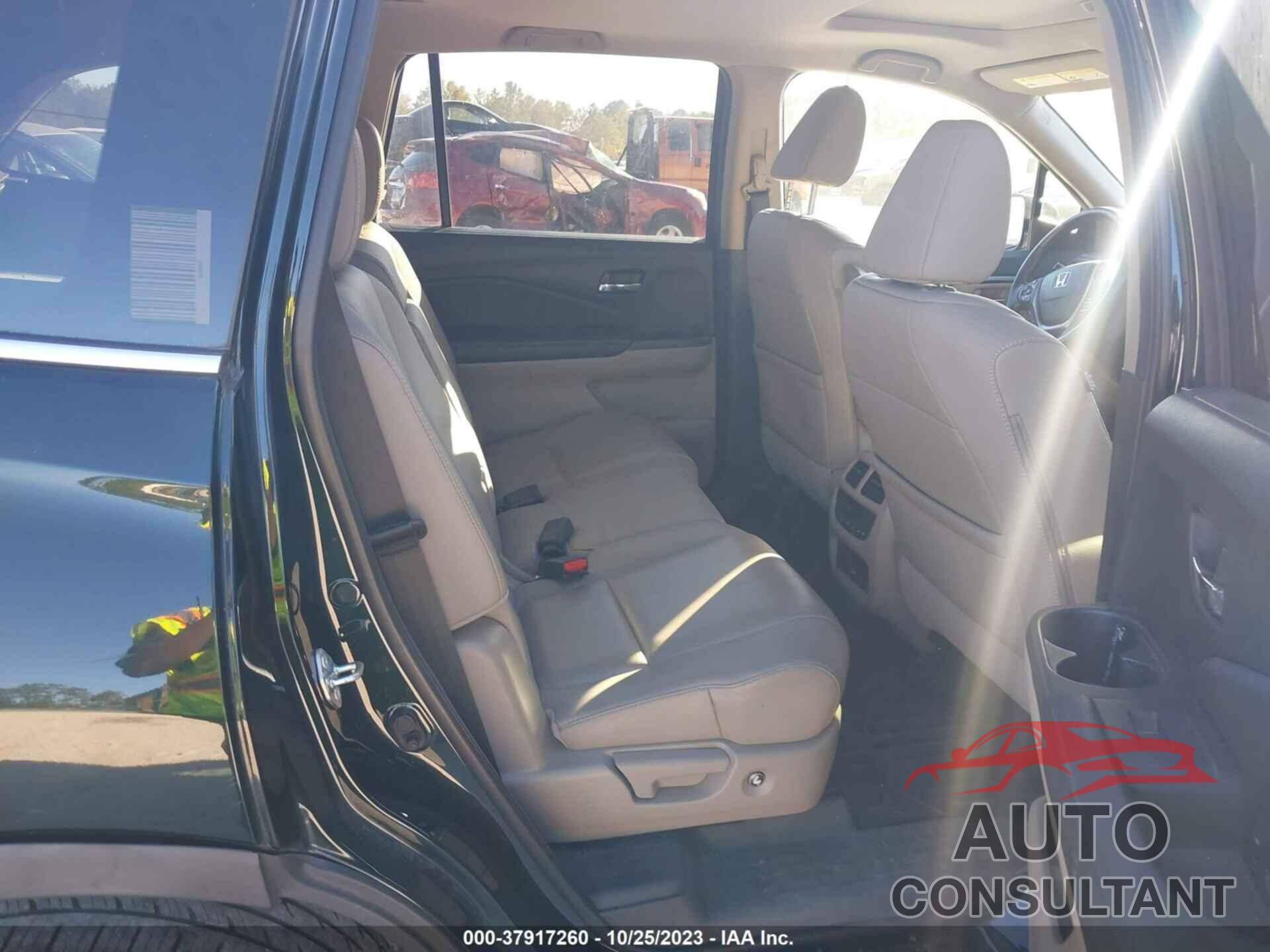 HONDA PILOT 2017 - 5FNYF6H63HB046268