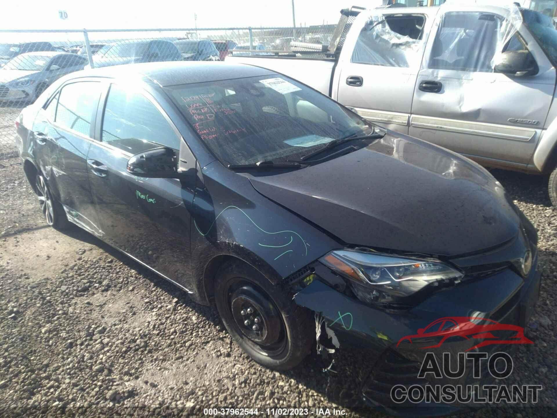 TOYOTA COROLLA 2018 - 5YFBURHE1JP752119