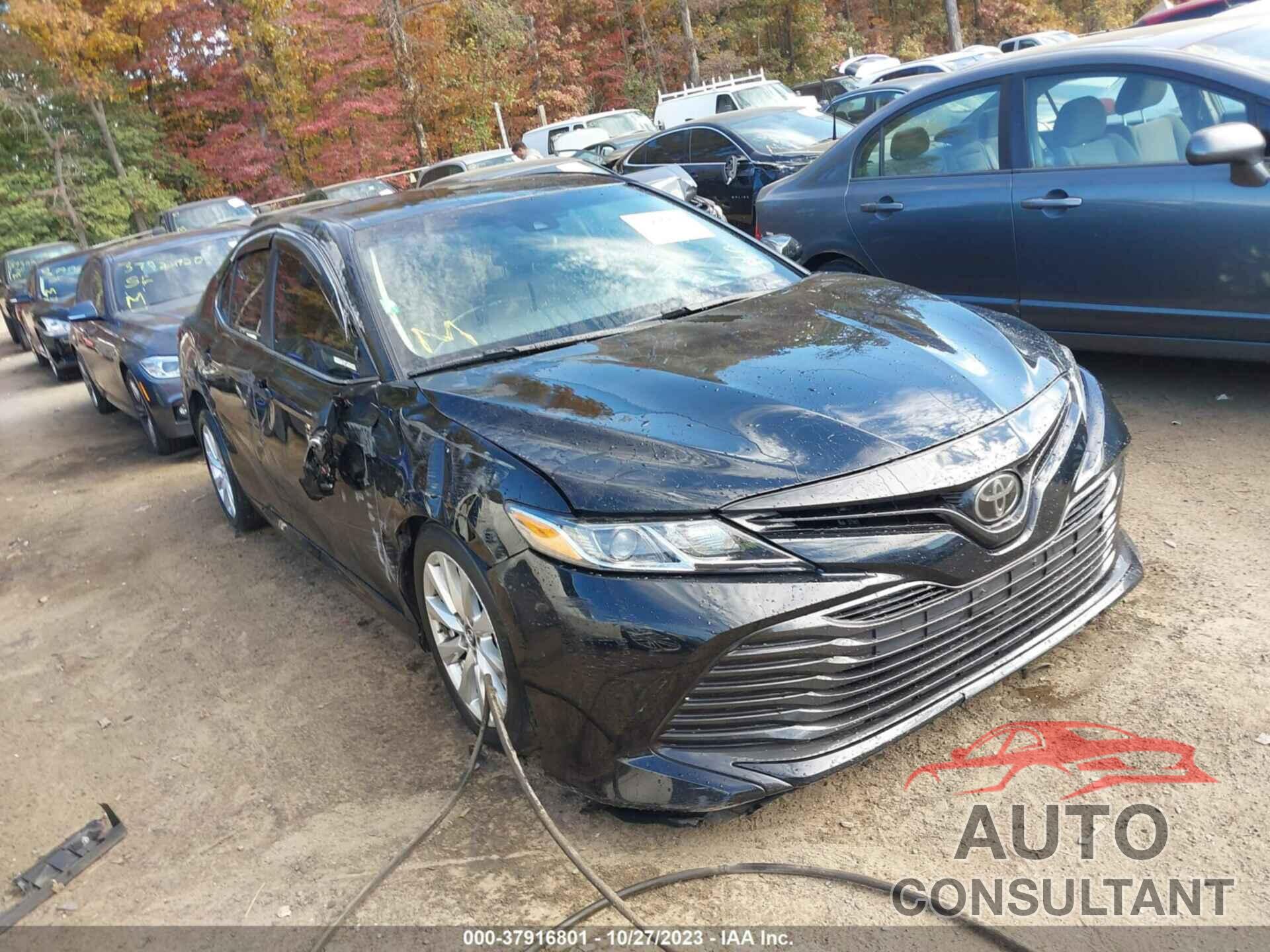 TOYOTA CAMRY 2018 - 4T1B11HK6JU506018