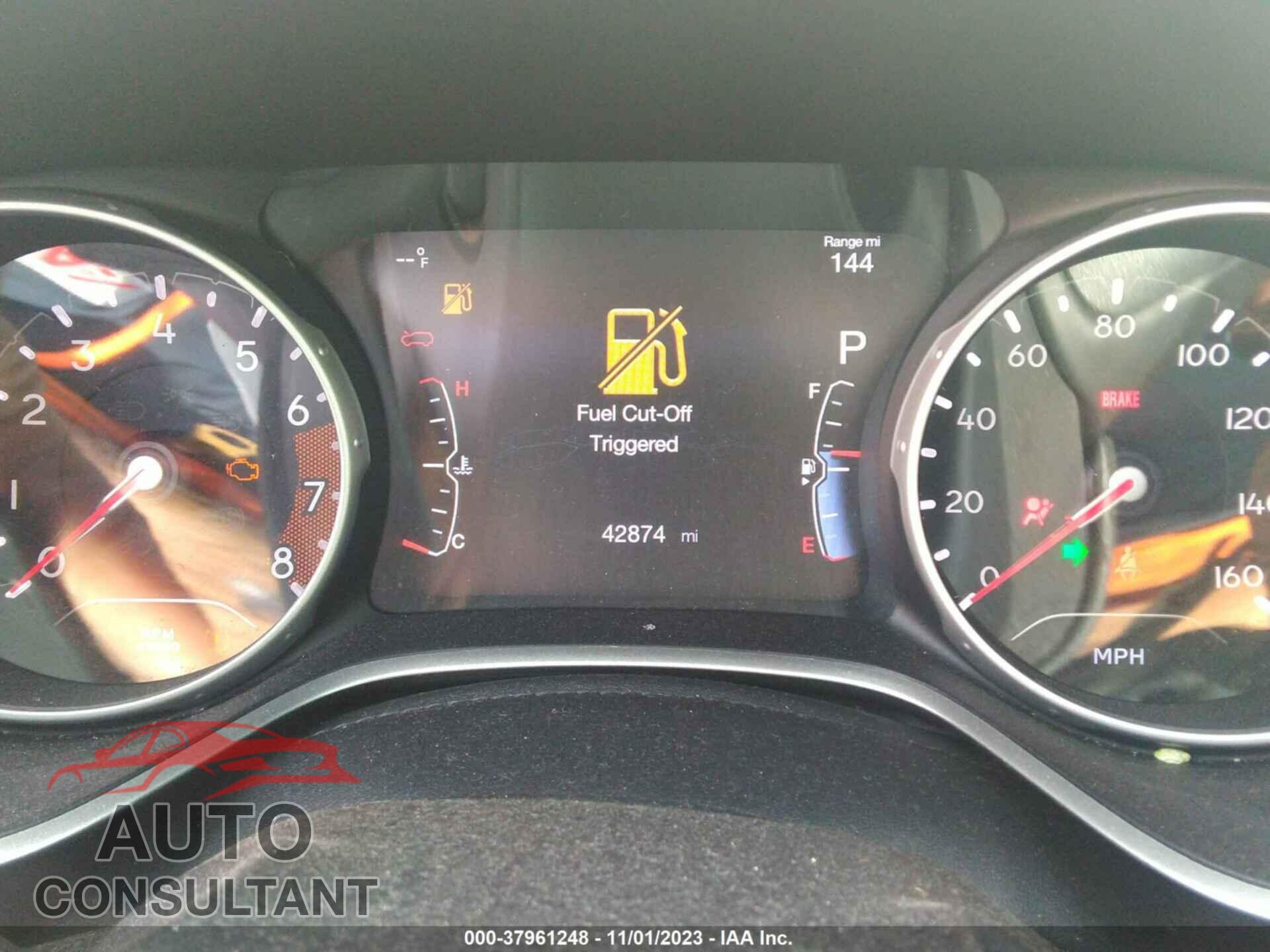 JEEP COMPASS 2018 - 3C4NJDBB8JT394991