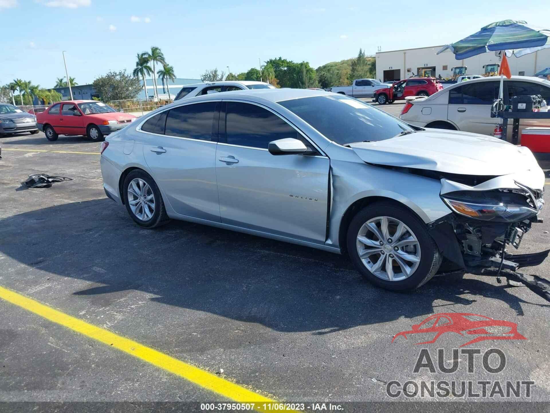 CHEVROLET MALIBU 2020 - 1G1ZD5STXLF112217