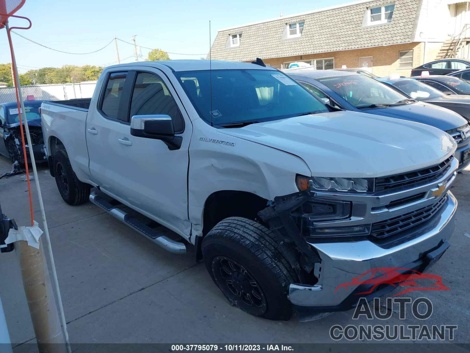 CHEVROLET SILVERADO 1500 2019 - 1GCRYDED9KZ383597