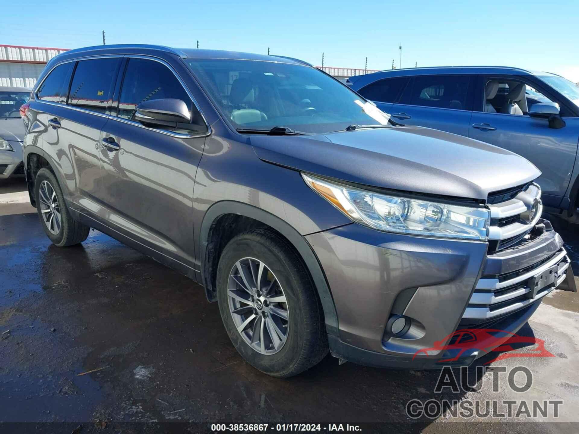 TOYOTA HIGHLANDER 2018 - 5TDKZRFH9JS536833