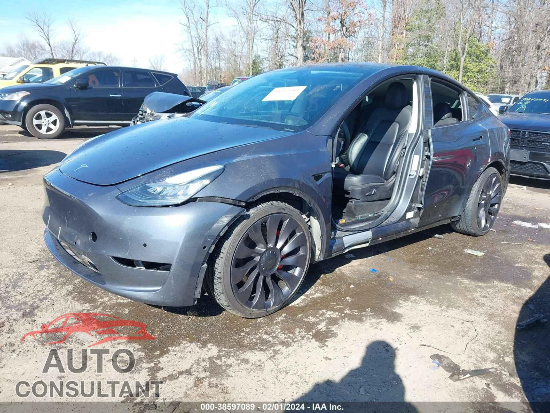 TESLA MODEL Y 2021 - 5YJYGDEF1MF075588