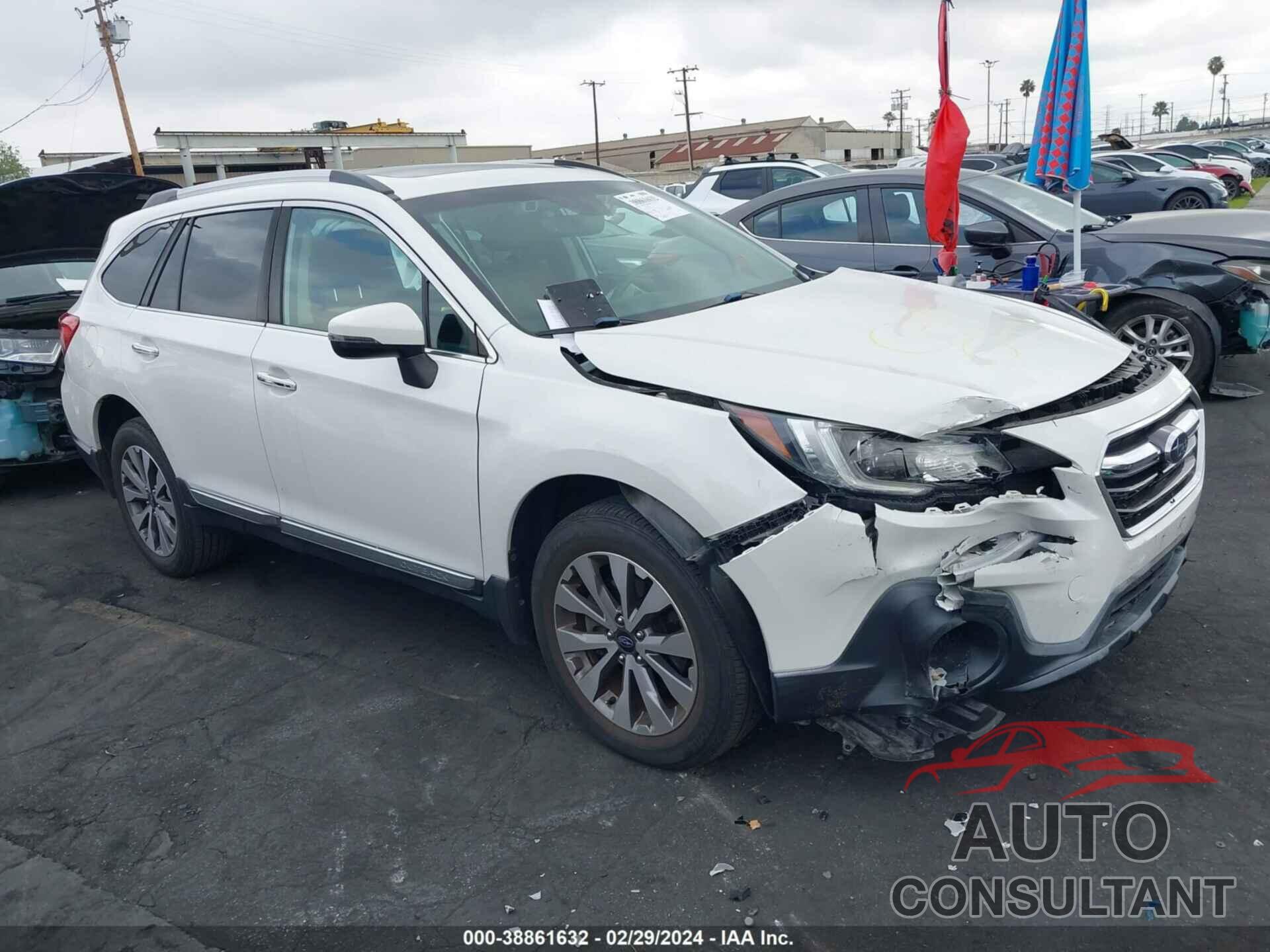 SUBARU OUTBACK 2018 - 4S4BSETC5J3345283