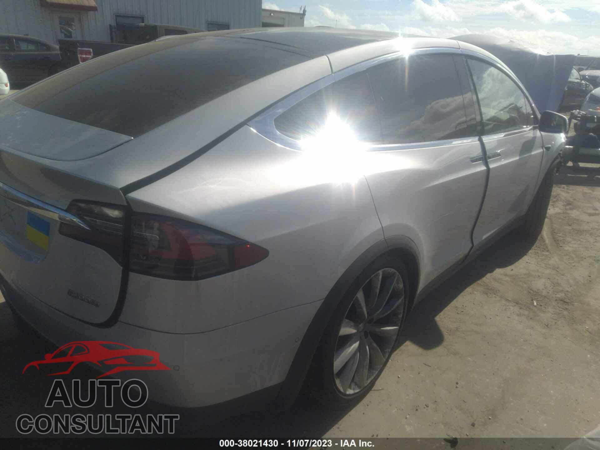 TESLA MODEL X 2017 - 5YJXCDE46HF044896