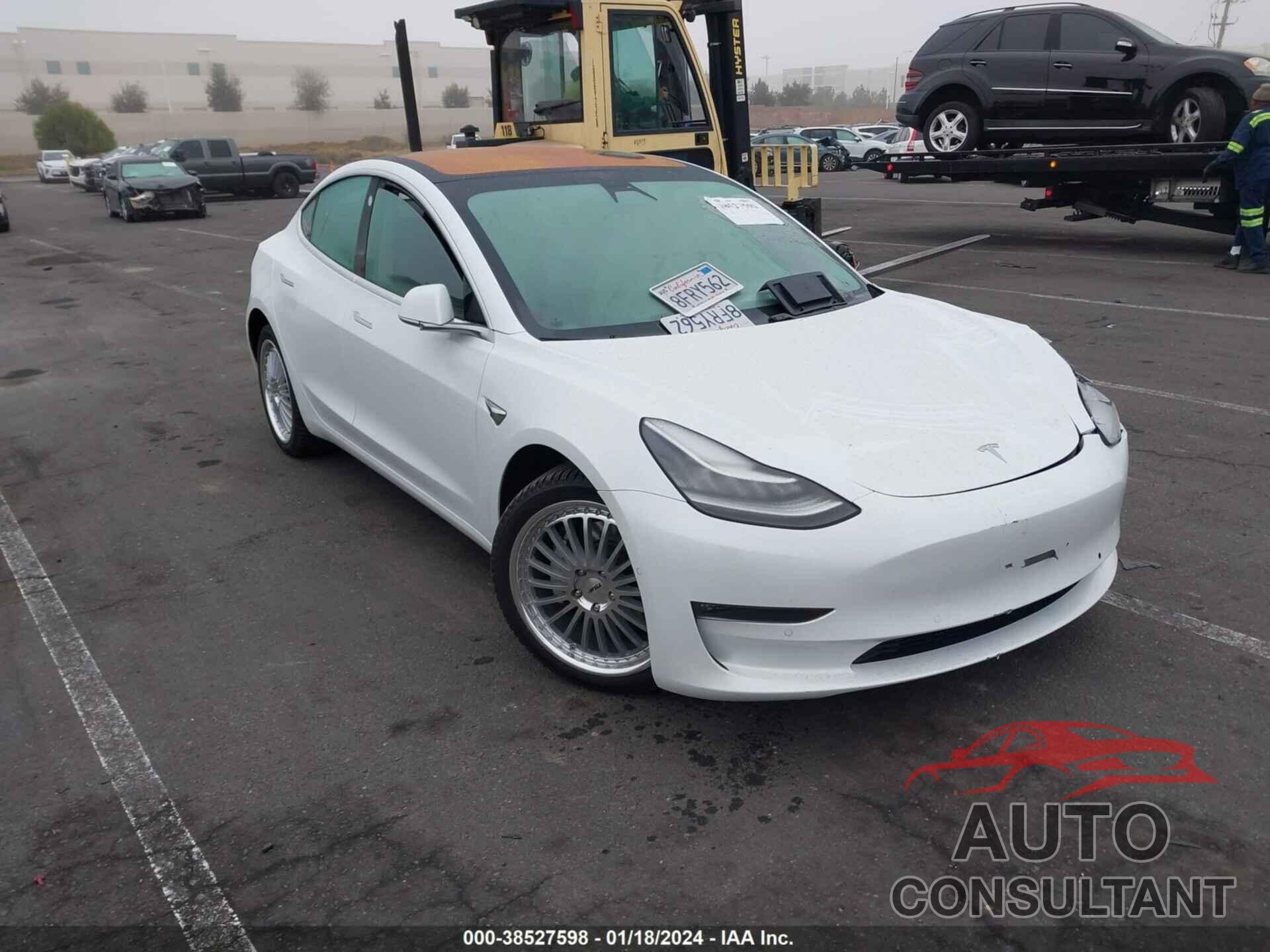 TESLA MODEL 3 2018 - 5YJ3E1EA7JF042934