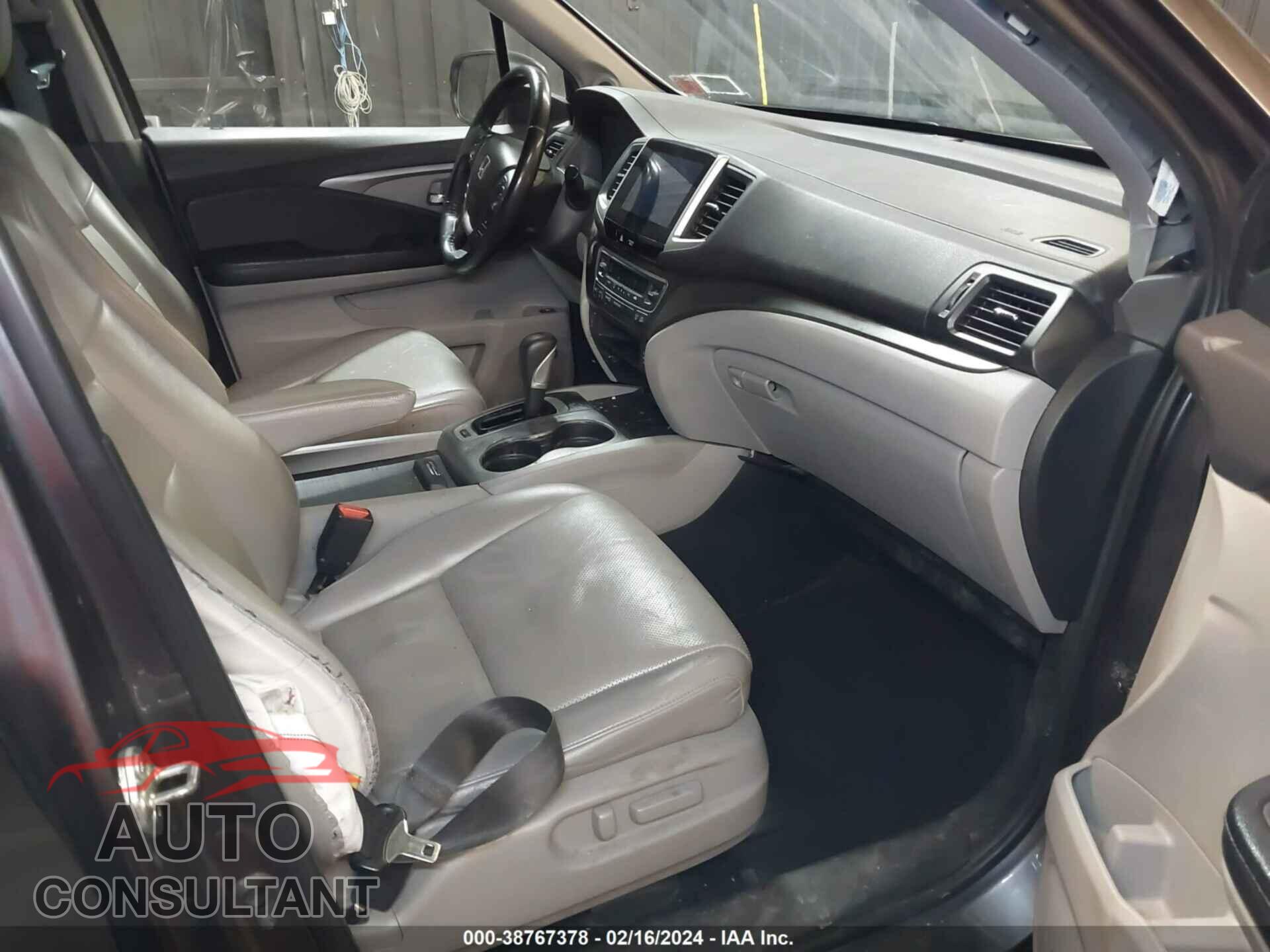 HONDA RIDGELINE 2017 - 5FPYK3F64HB021173