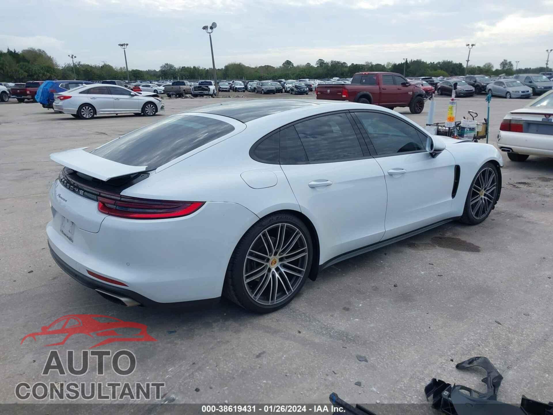 PORSCHE PANAMERA 2017 - WP0AA2A78HL101936