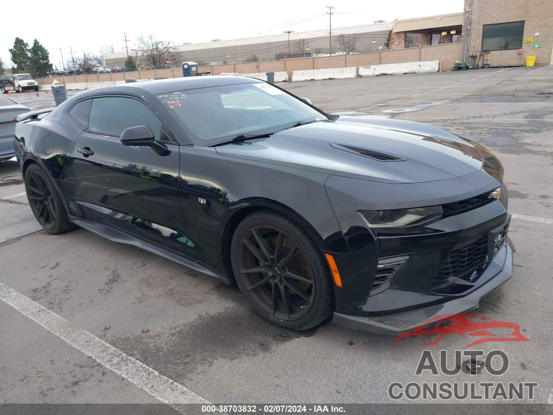 CHEVROLET CAMARO 2018 - 1G1FF1R74J0123535