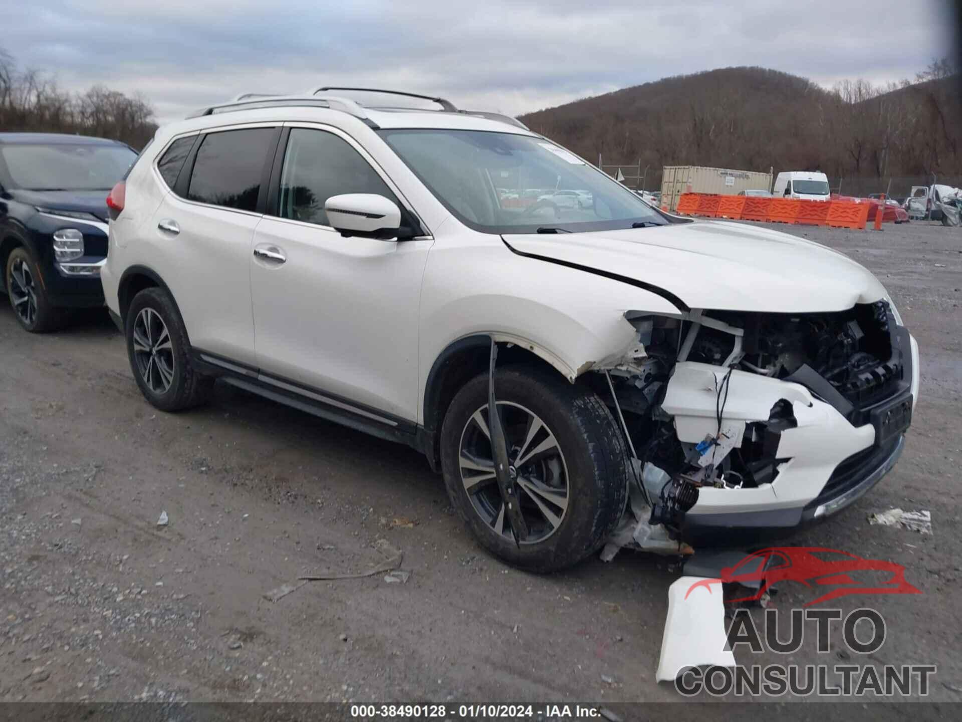 NISSAN ROGUE 2018 - JN8AT2MV8JW306699