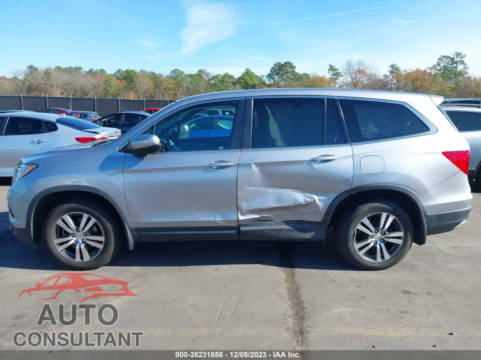 HONDA PILOT 2017 - 5FNYF5H38HB044371