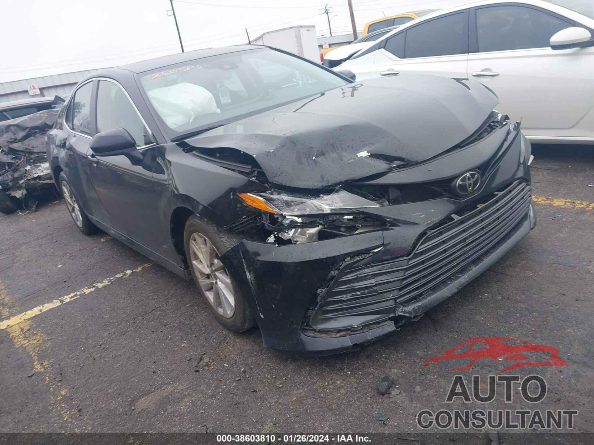 TOYOTA CAMRY 2022 - 4T1C11AK3NU648640