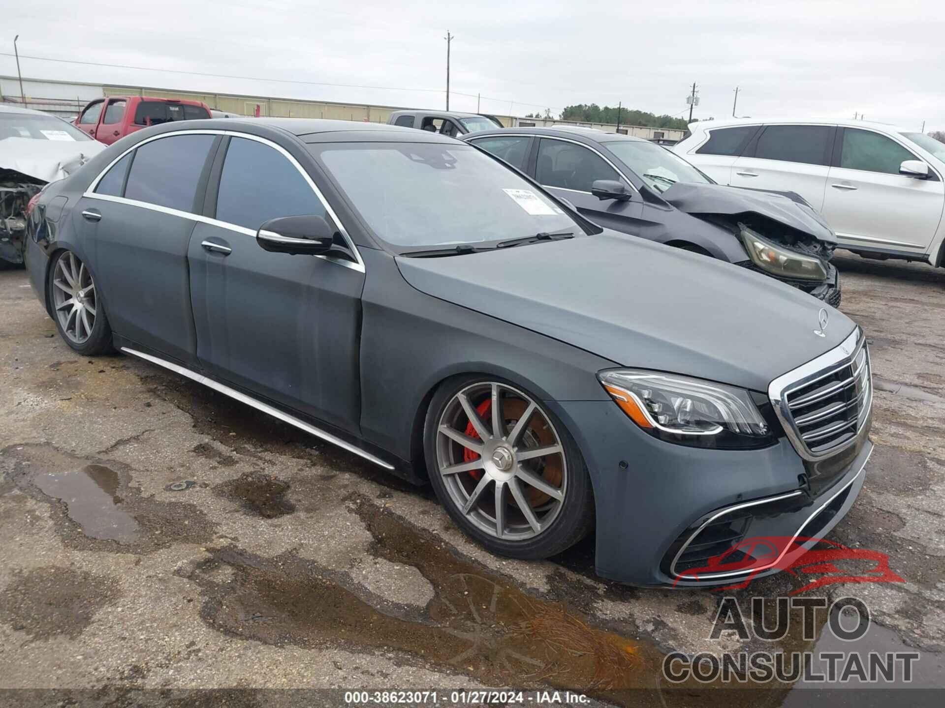 MERCEDES-BENZ S 2018 - WDDUG8JB8JA356189